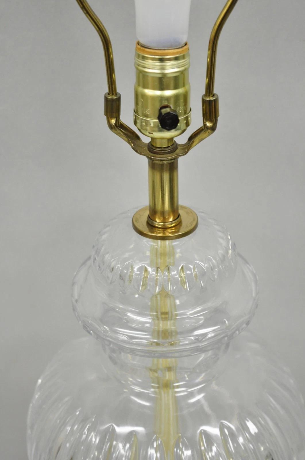 20th Century Vintage Chinoiserie French Leaded Crystal Glass Ginger Jar Brass Table Lamp For Sale