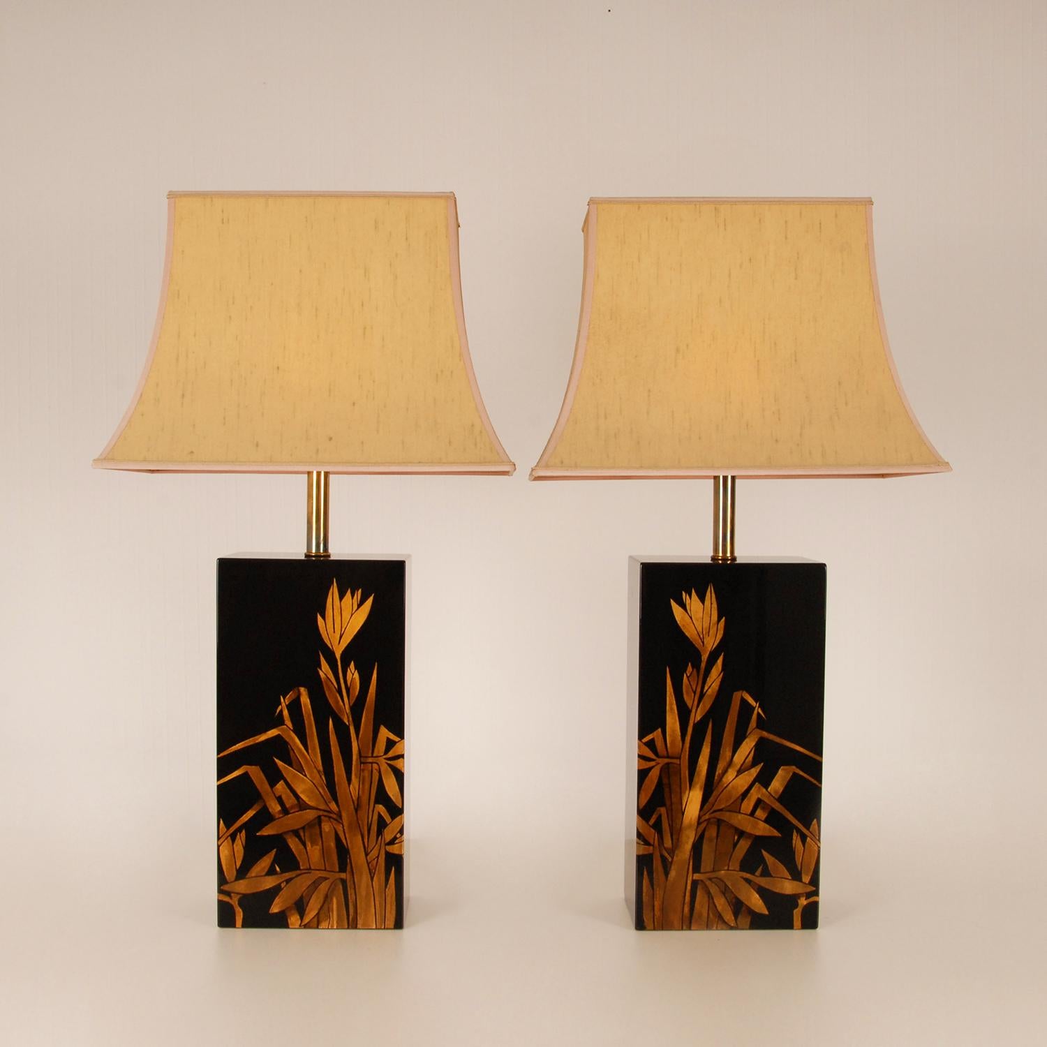 French Vintage Chinoiserie Gold and Black lacquer Pagoda Table Lamps Retro 1970s a Pair