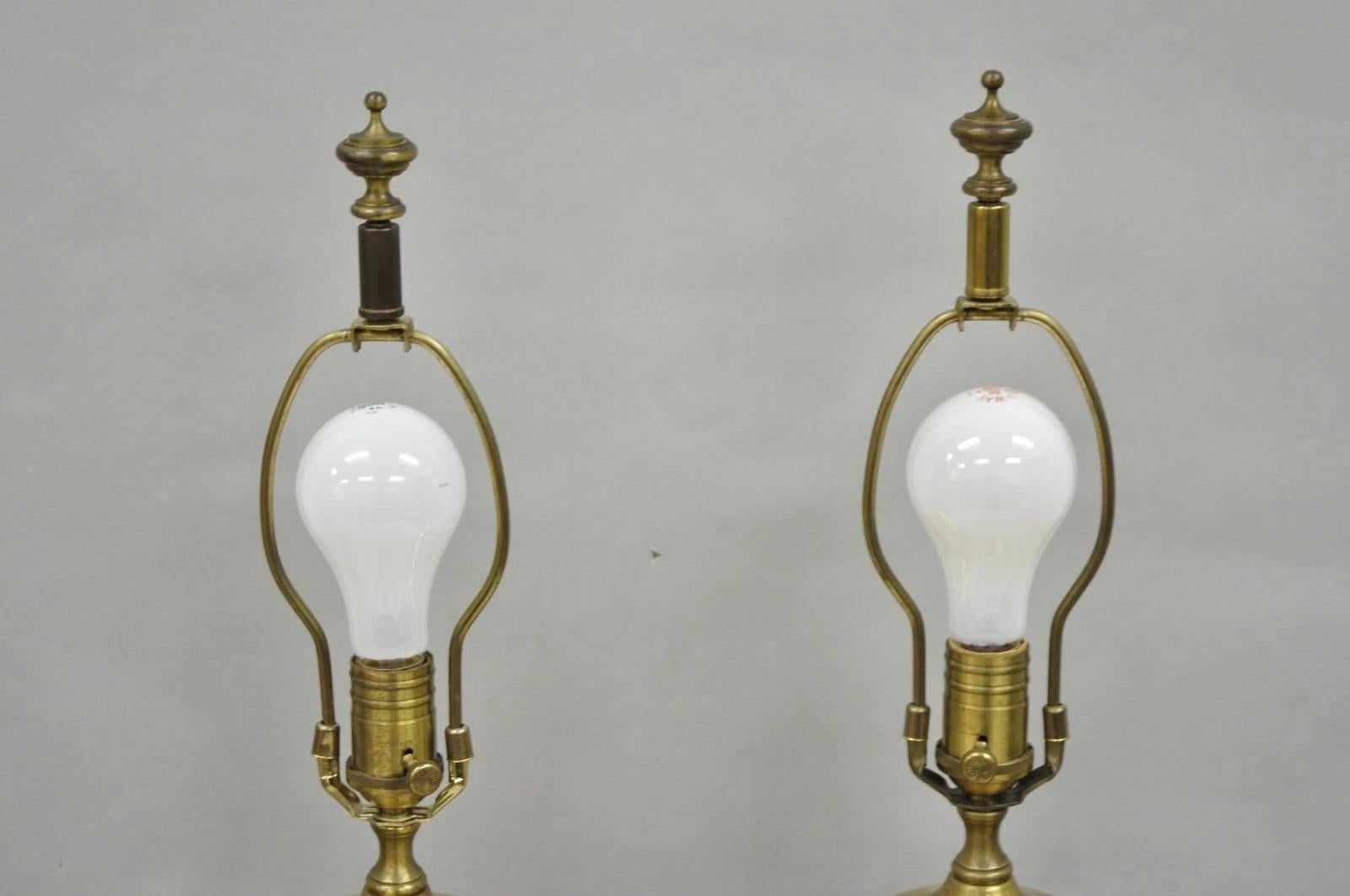 Lámparas de mesa vintage Chinoiserie Gold Porcelain Jardiniere de Wildwood - un par en venta 5