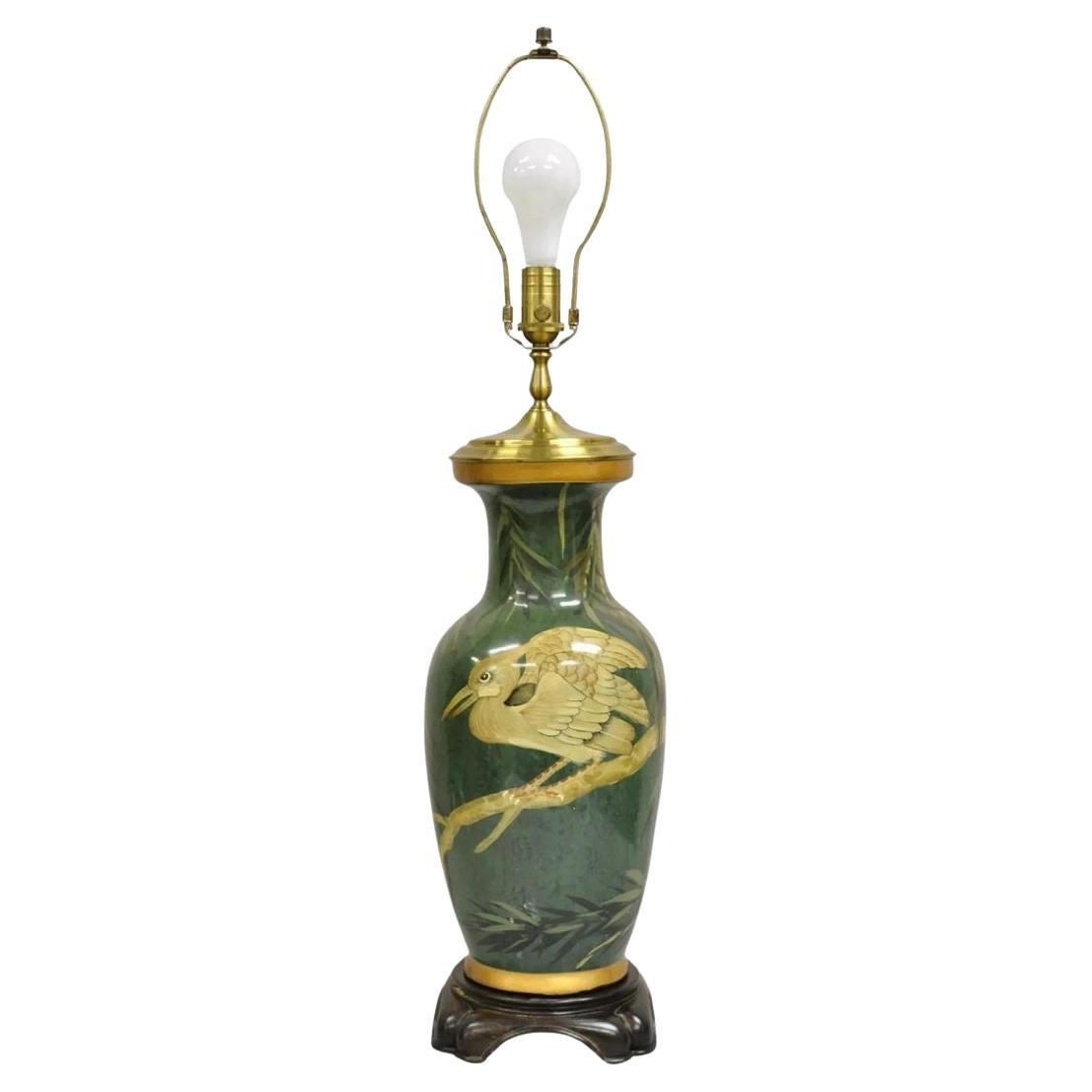Vintage Chinoiserie-Tischlampe aus grünem Porzellan Jardiniere mit Vögeln von Wildwood, Vintage