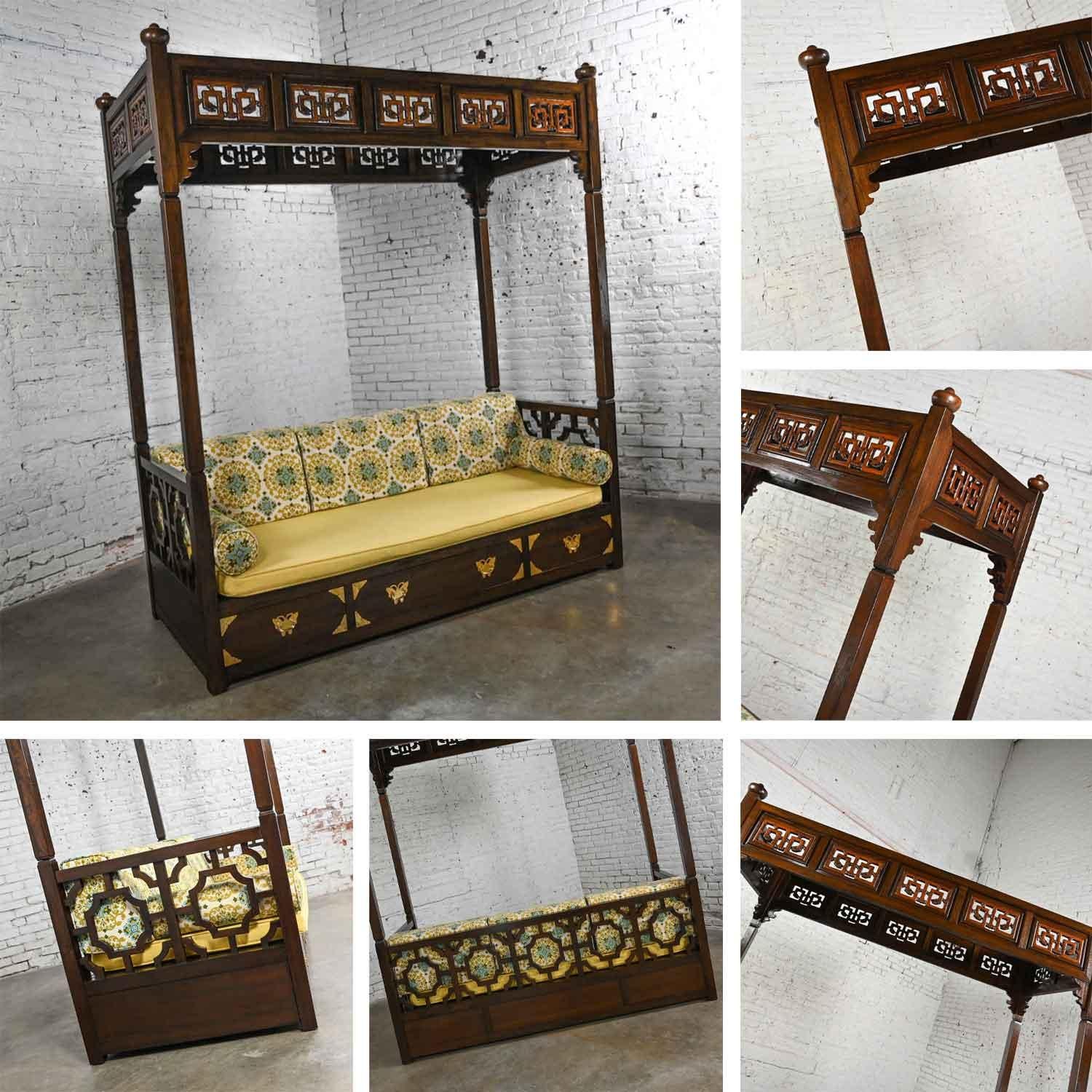 Vintage Chinoiserie Hand Carved Canopy Daybed Style of Chinese Wedding Bed 5