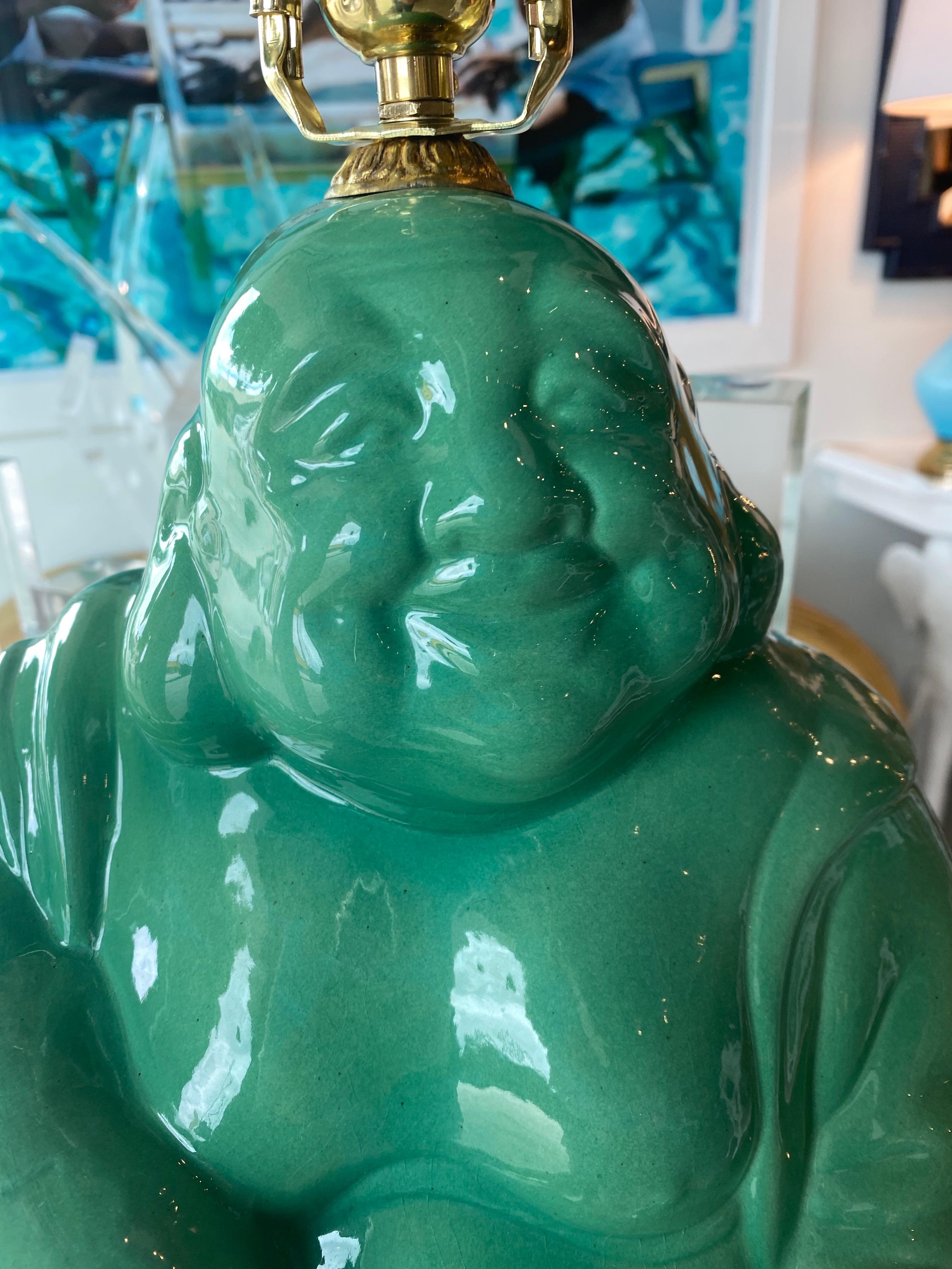 Vintage Chinoiserie Jade Green Buddha Ceramic Table Lamp Brass  In Good Condition For Sale In West Palm Beach, FL