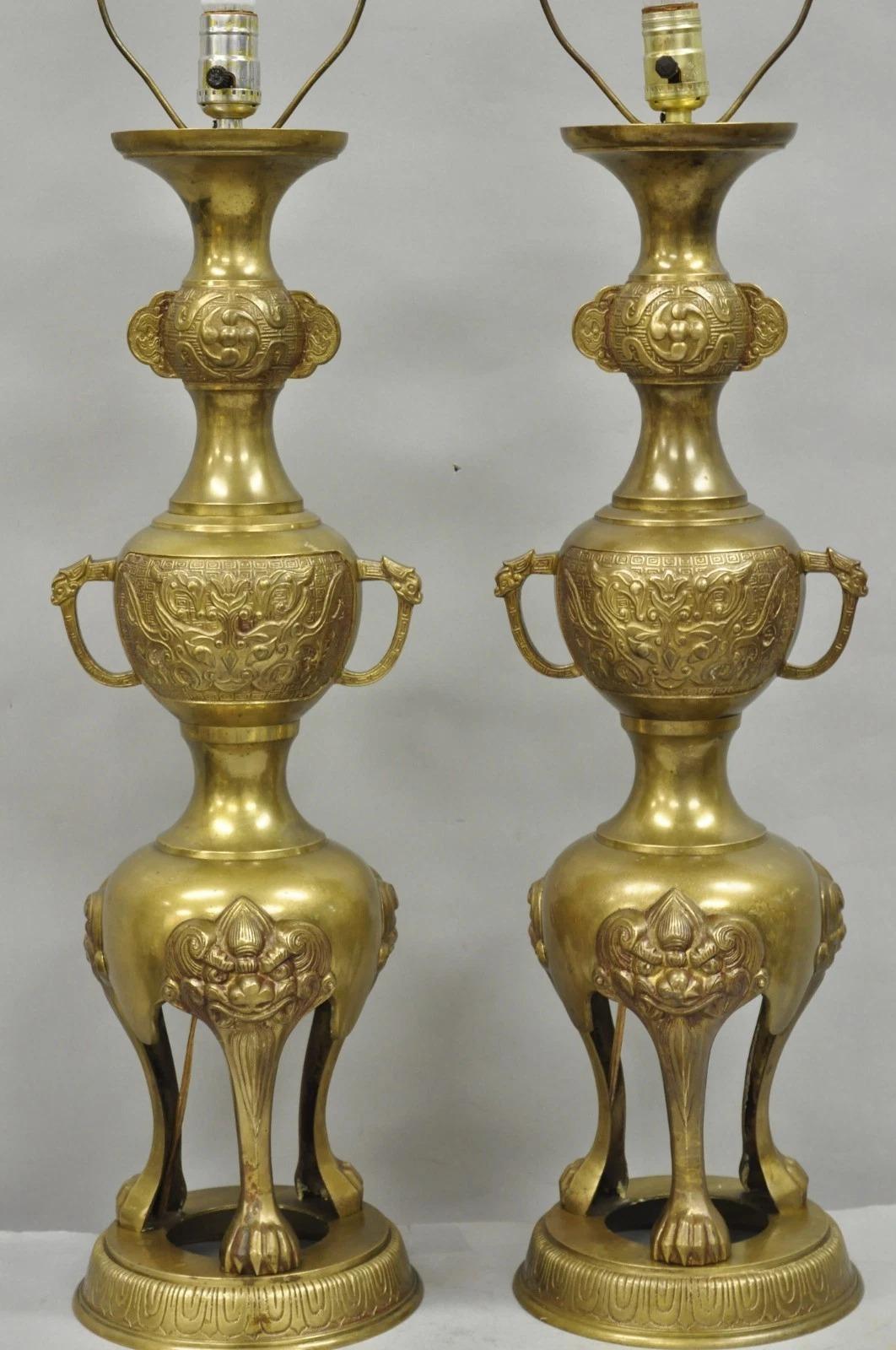 Unknown Vintage Chinoiserie James Mont Style Bronze Chinese Foo Dog Table Lamps (B) Pair For Sale