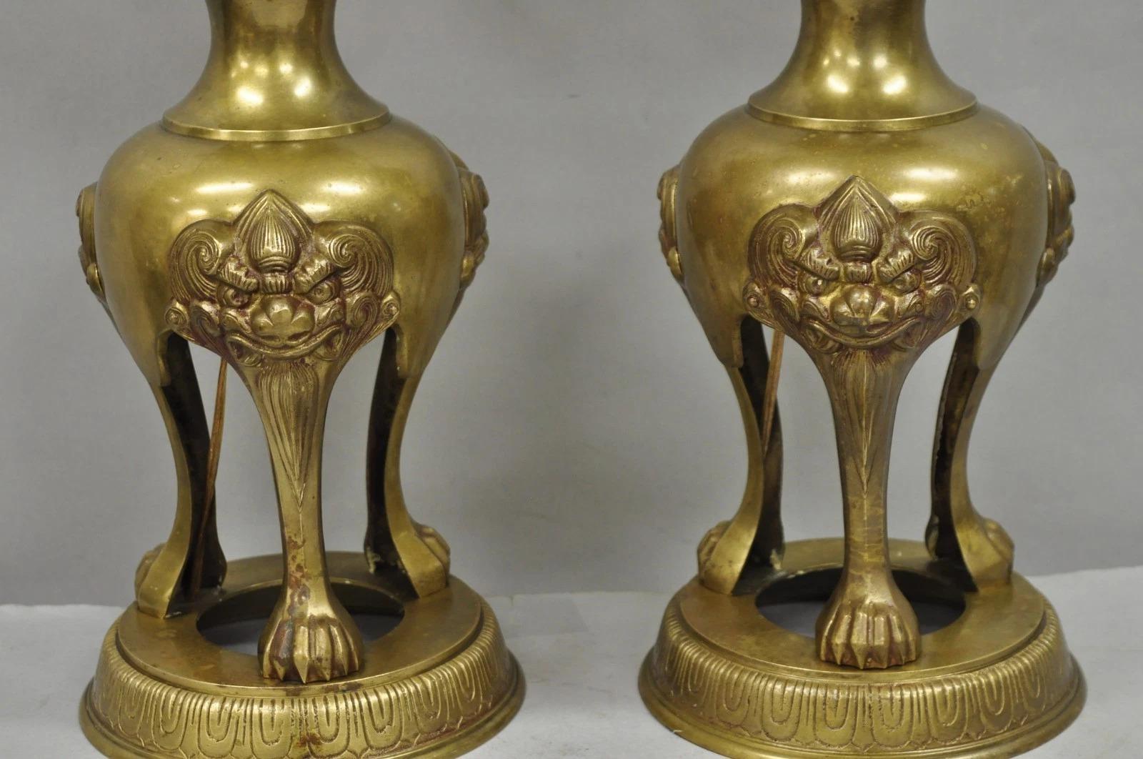 20th Century Vintage Chinoiserie James Mont Style Bronze Chinese Foo Dog Table Lamps (B) Pair For Sale