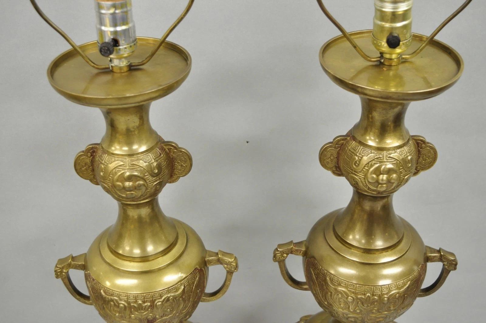 Vintage Chinoiserie James Mont Style Bronze Chinese Foo Dog Table Lamps (B) Pair For Sale 1