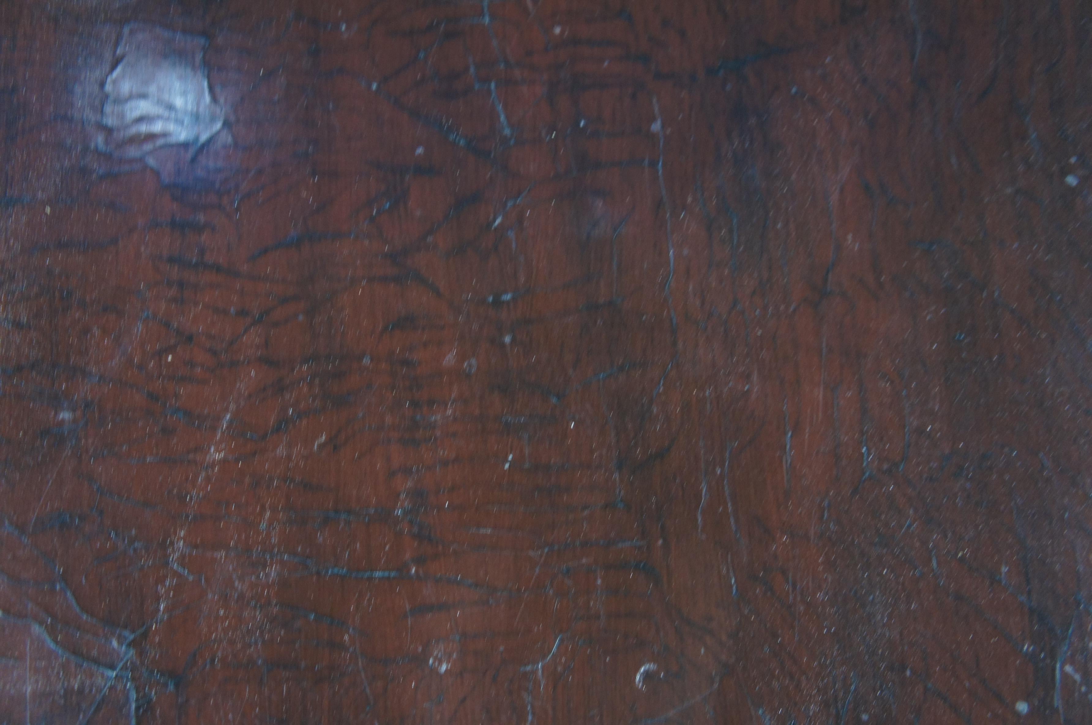 Table basse vintage rectangulaire laquée style chinoiserie avec incrustation de clé grecque en vente 3