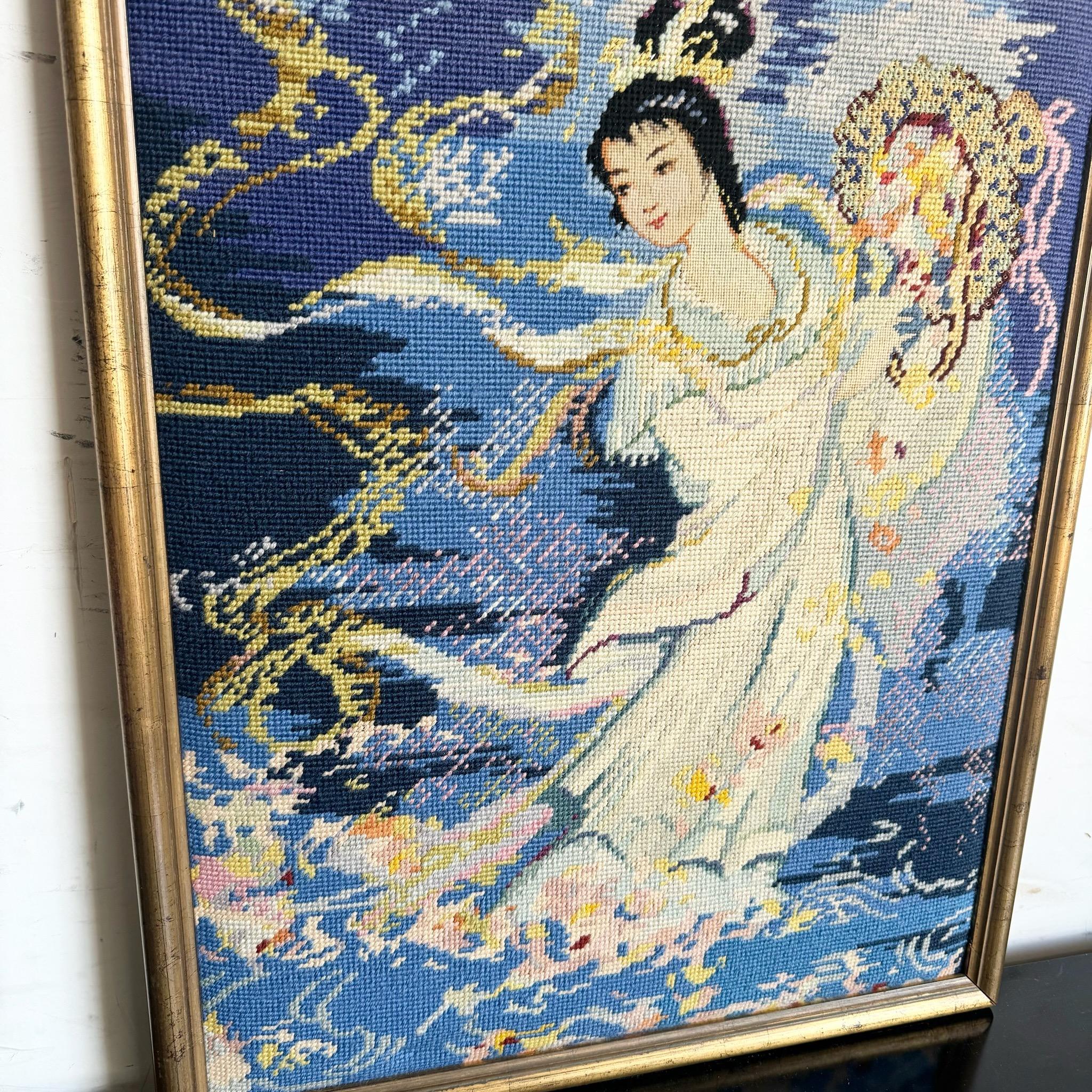 Vintage Chinoiserie Needlepoint der tanzenden Frau im Zustand „Gut“ im Angebot in Delray Beach, FL