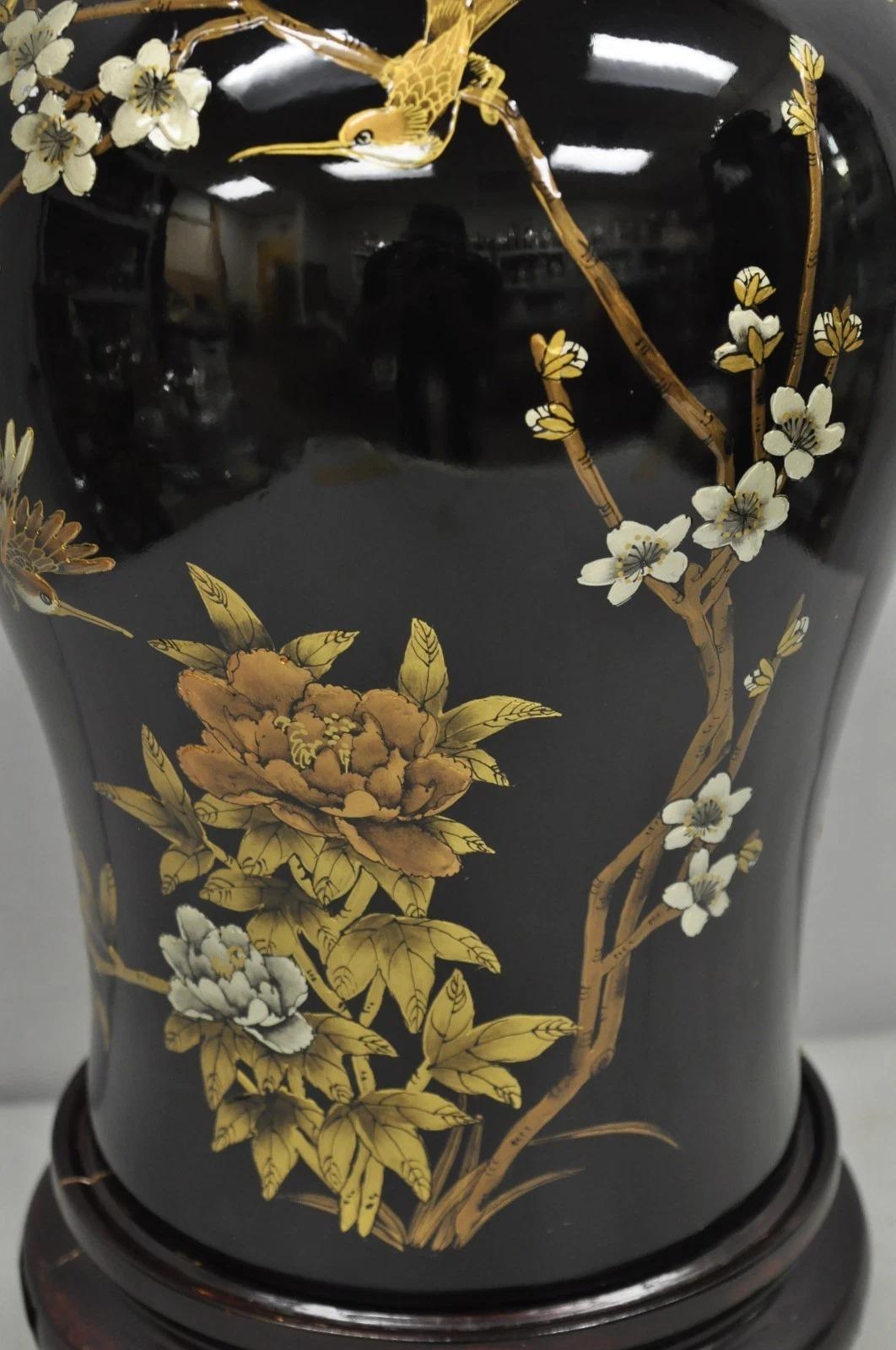 Vintage Chinoiserie Oriental Chinese Black Porcelain Large Ginger Jar Table Lamp For Sale 1