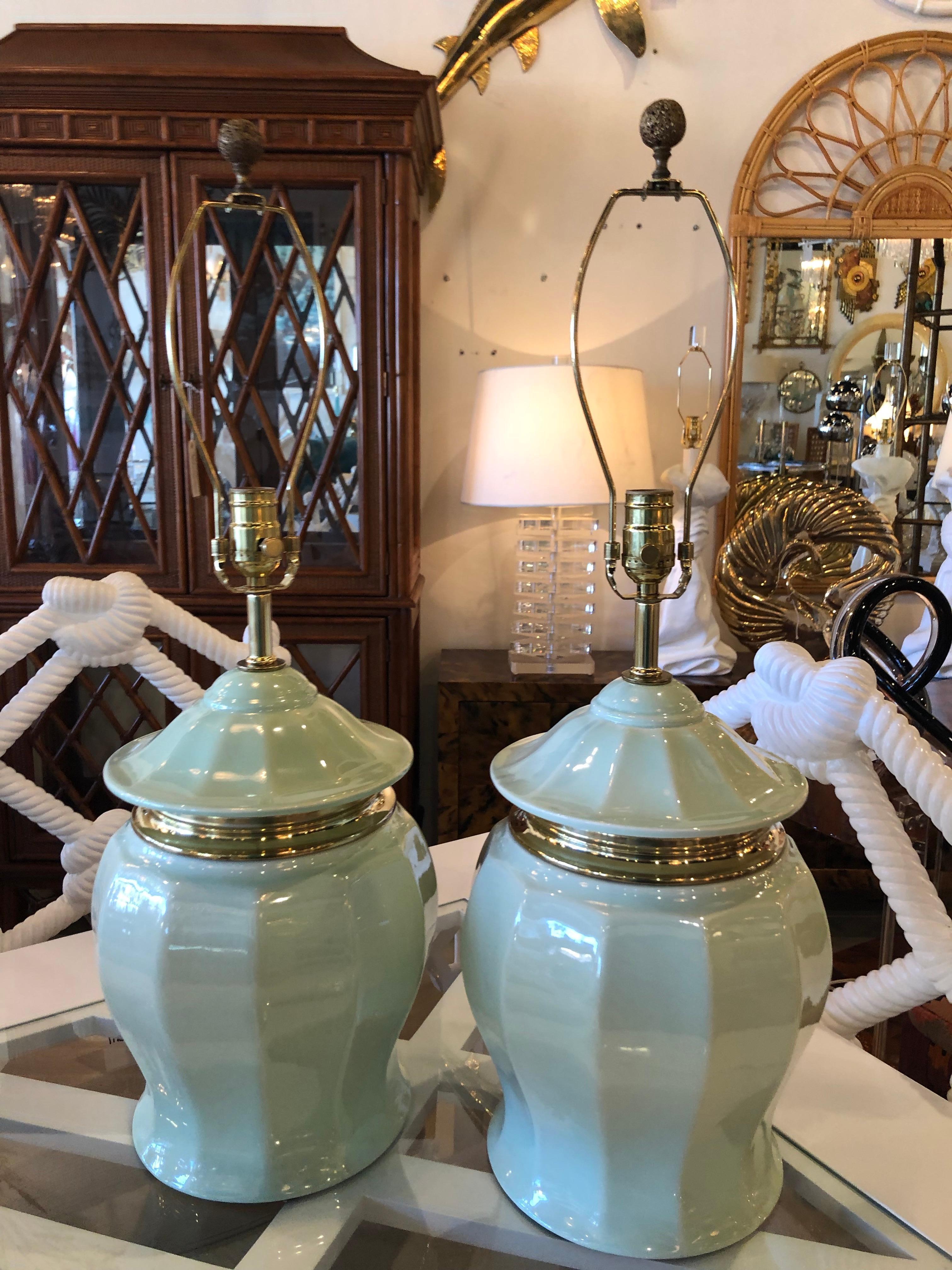 Late 20th Century Vintage Chinoiserie Pair of Mint Green Pagoda Top Brass Ceramic Table Lamps For Sale