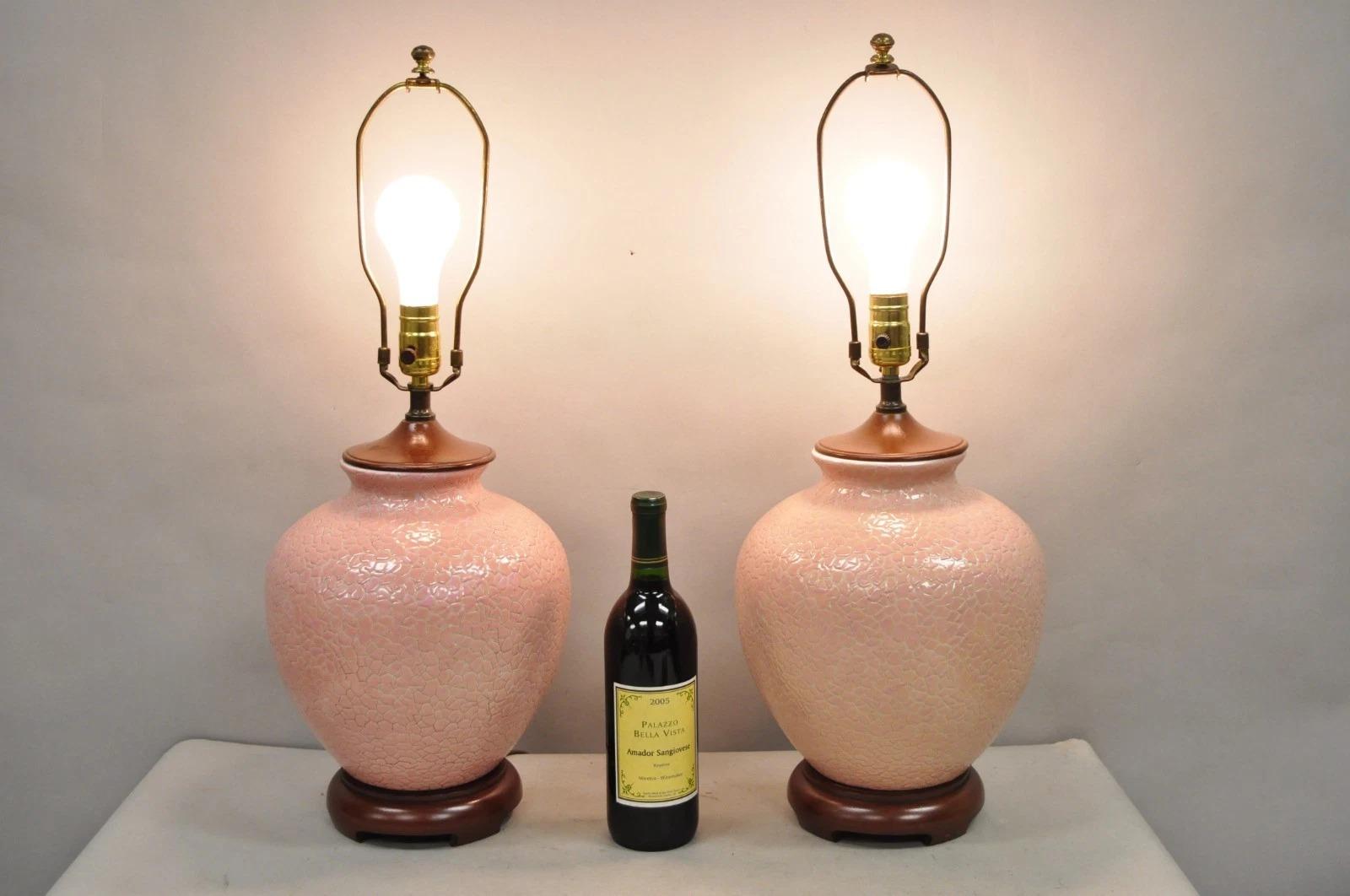 Paire de lampes de table en porcelaine rose de Chine à pot de gingembre avec finition 