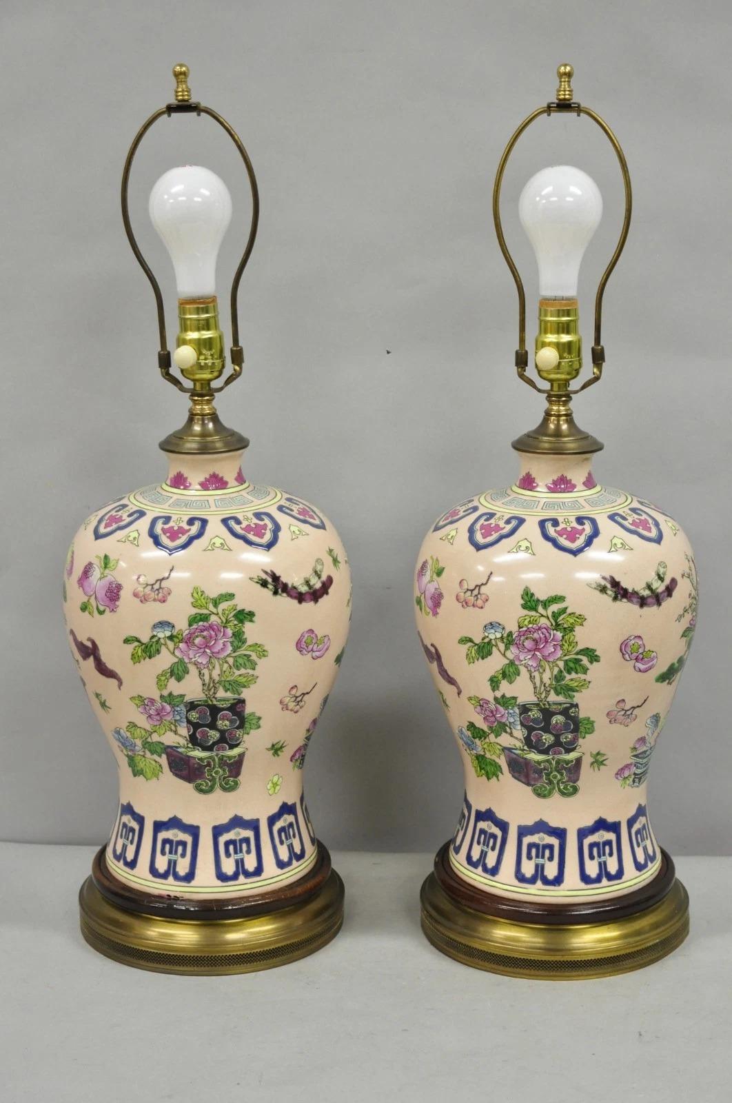 Lampada da tavolo in porcellana rosa Chinoiserie d'epoca con vaso Jardinière e lampada da tavolo a coppia in vendita 3