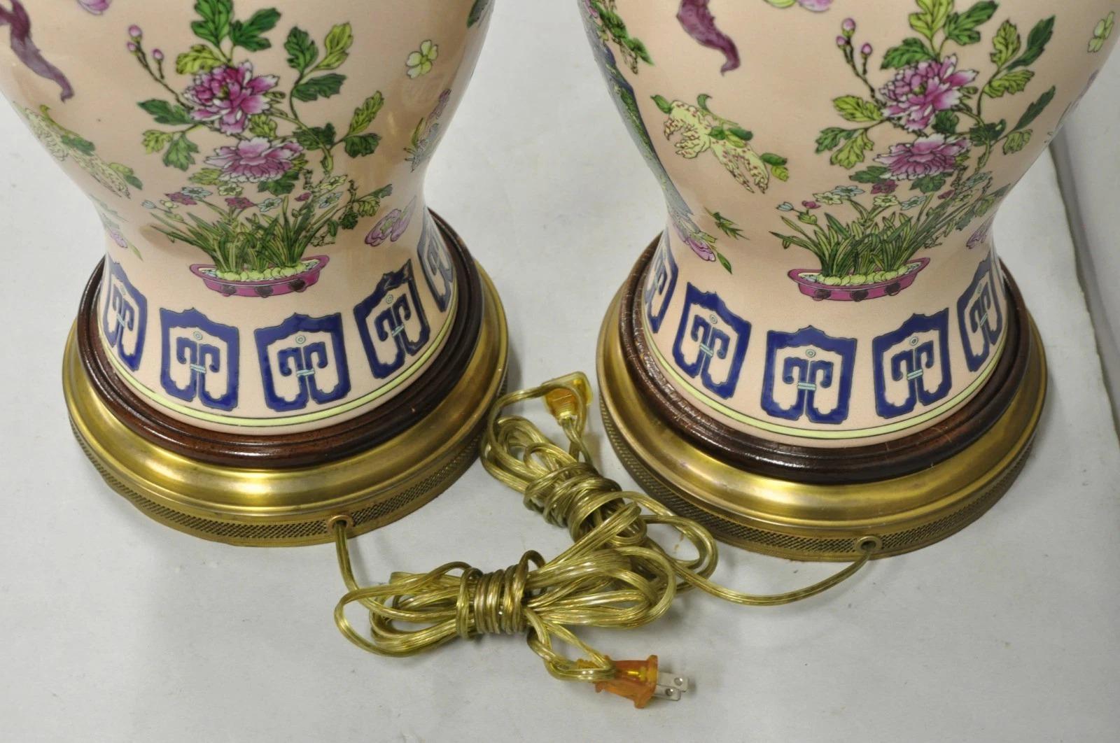 Lampada da tavolo in porcellana rosa Chinoiserie d'epoca con vaso Jardinière e lampada da tavolo a coppia in vendita 2