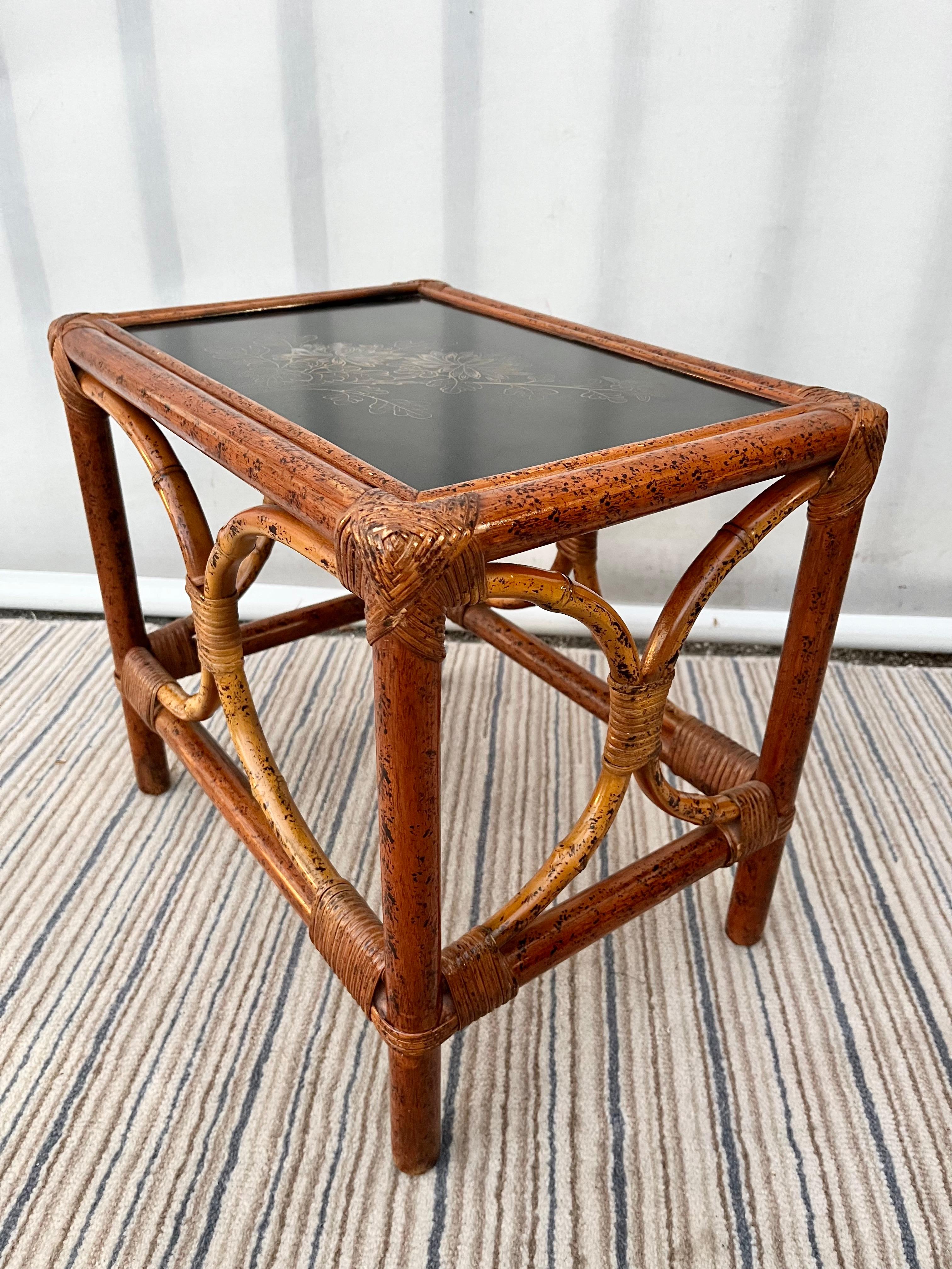 Mid-20th Century Vintage chinoiserie Rattan Nesting Tables, circa 1960s  For Sale