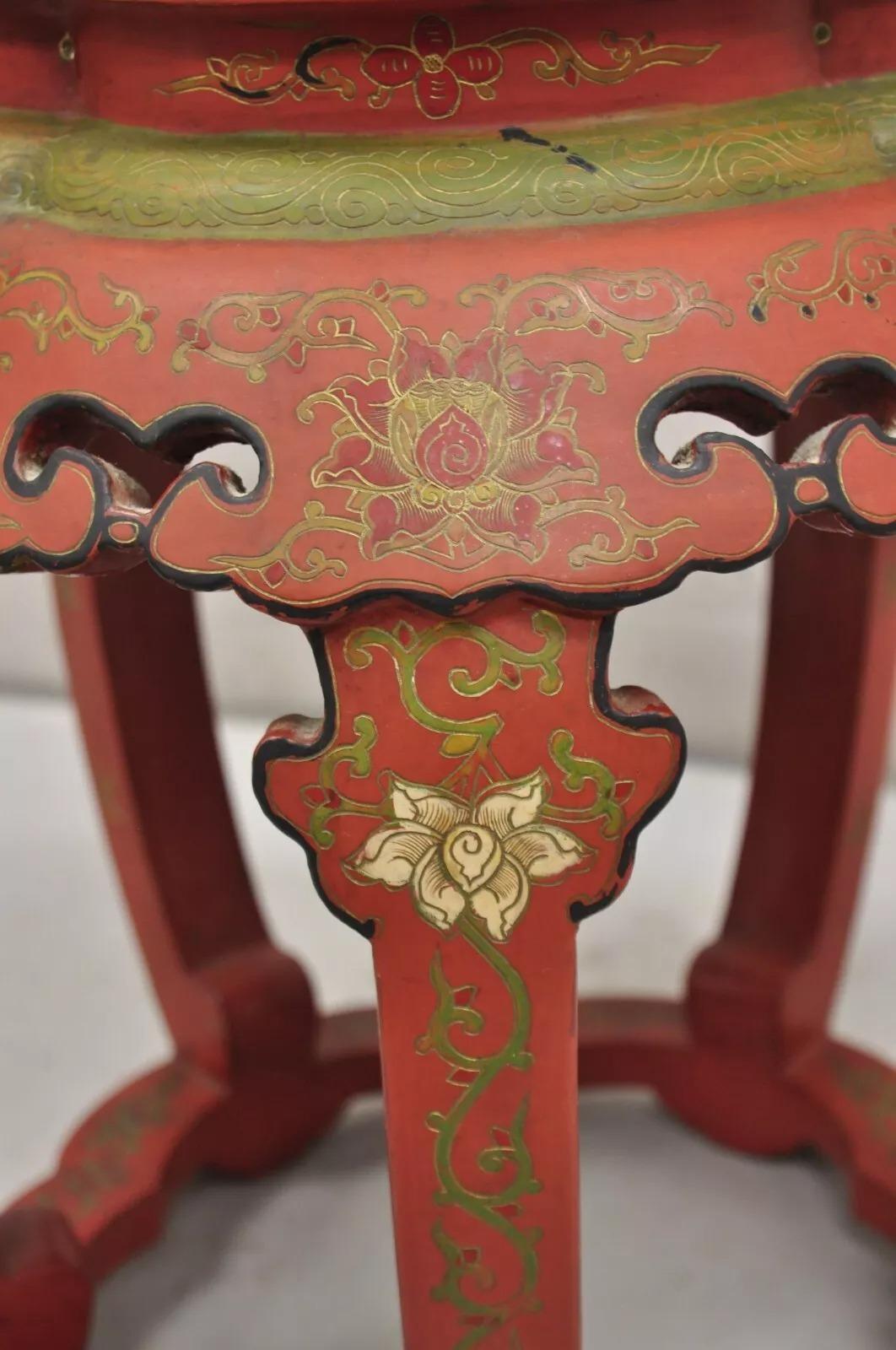 20ième siècle Tabouret de tambour chinois vintage laqué rouge avec oiseaux et fleurs peints à la main en vente