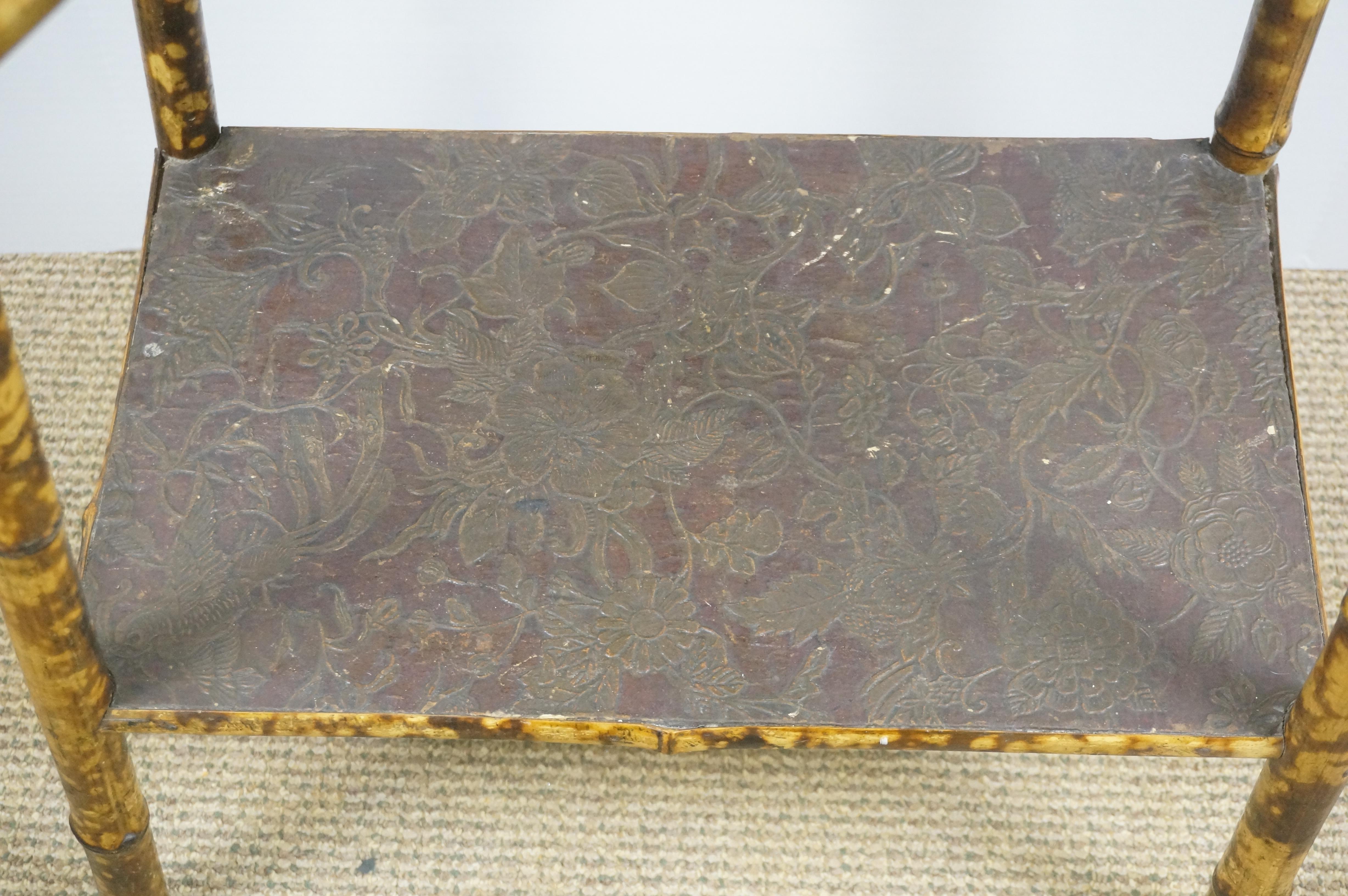 Tavolo da salotto a due livelli in bambù laccato e bruciato, vintage Chinoiserie, 20