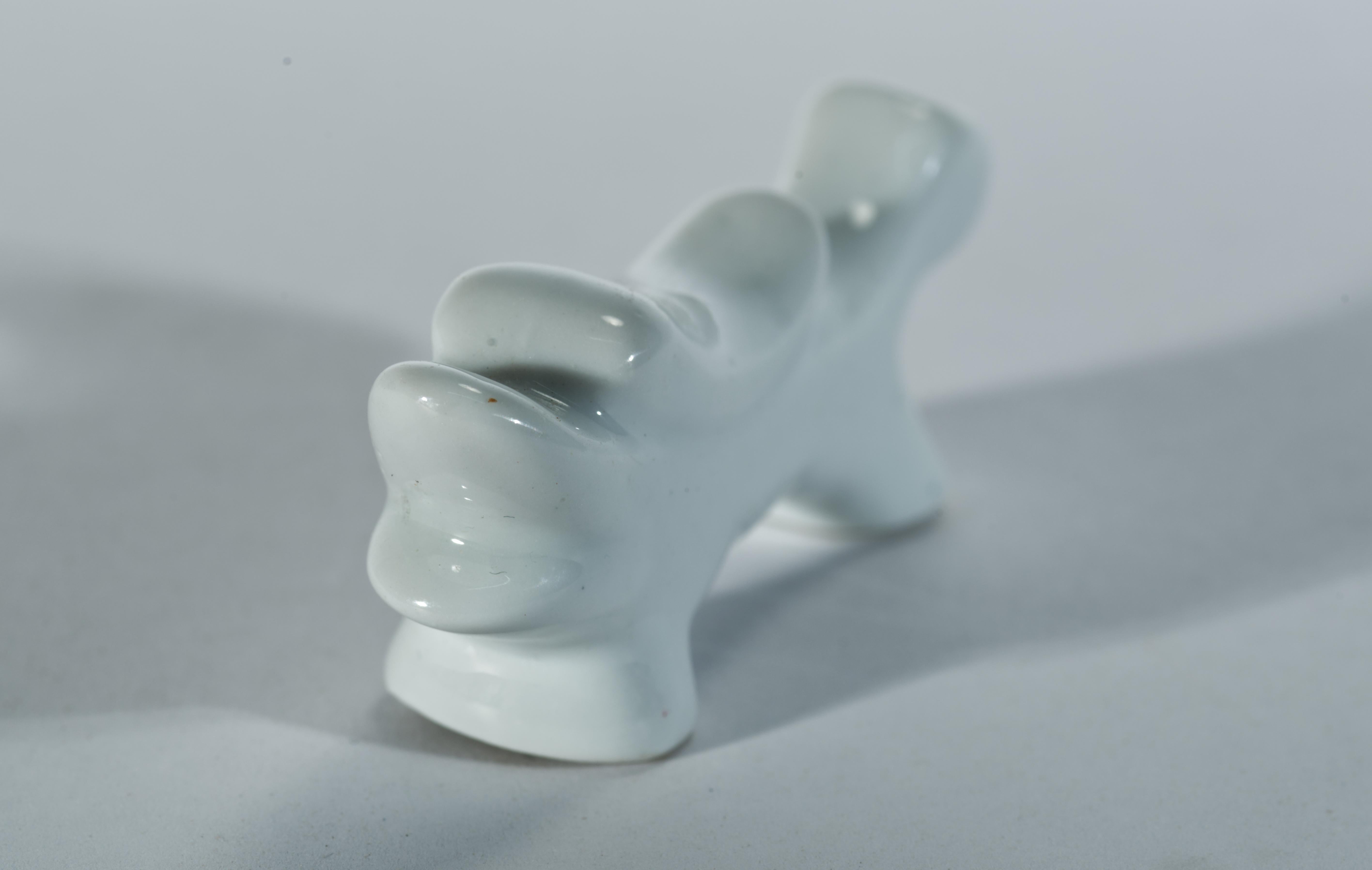 Ceramic Vintage Chinoiserie Set of 6 Porcelain Knife Rests Blanc de Chine For Sale