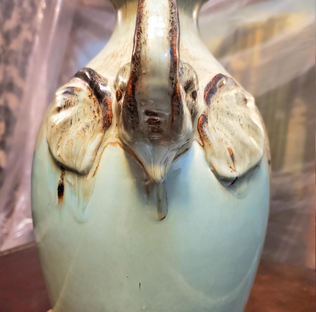 Vintage Chinoiserie-Style Double Elephant Amphora Drip Vase For Sale 4