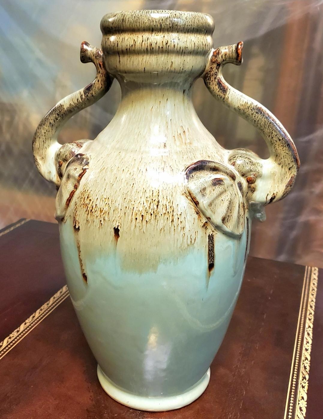 Vintage Chinoiserie-Style Double Elephant Amphora Drip Vase For Sale 1
