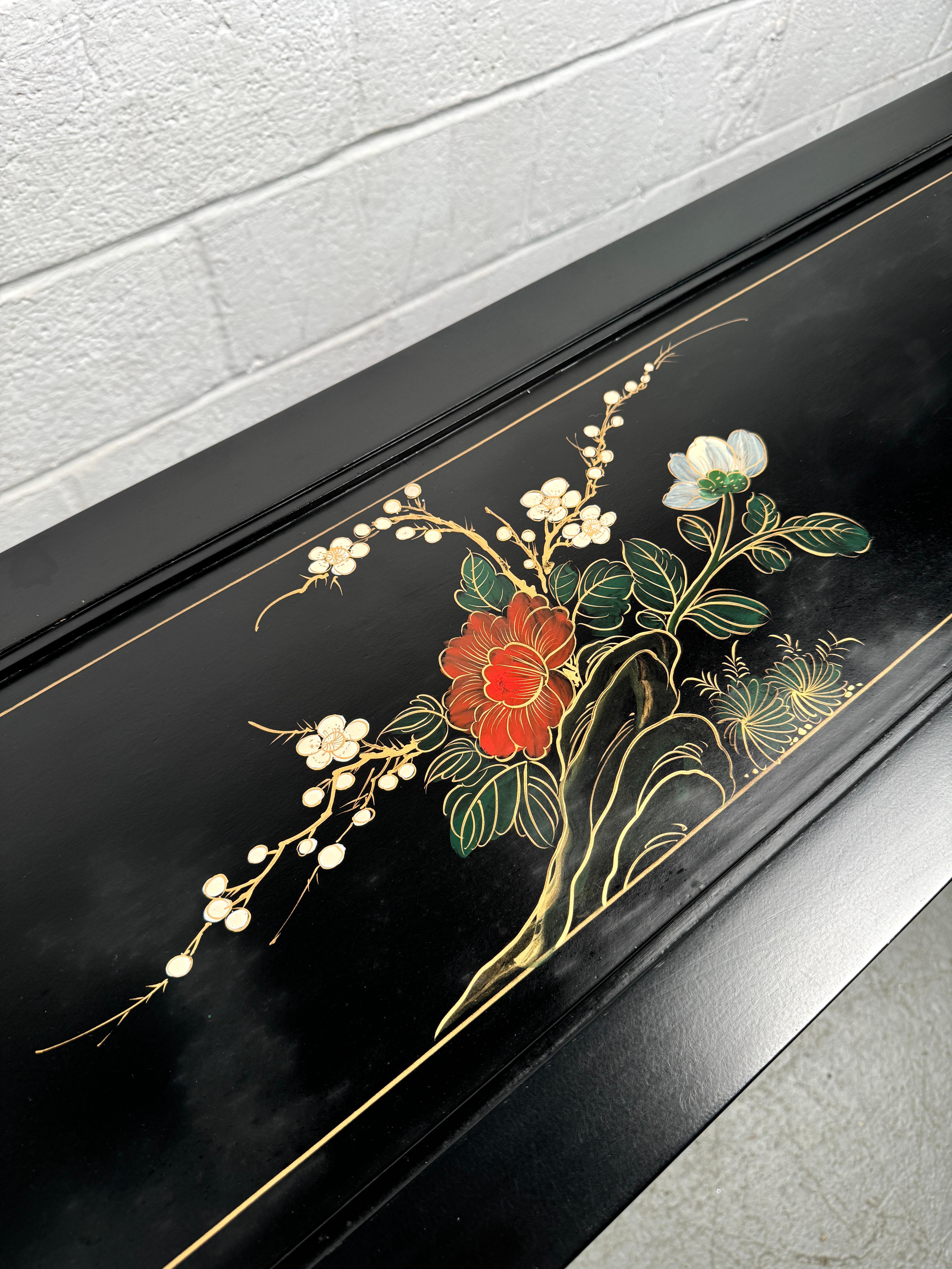 Vintage Chinoiserie Style Hand Painted Console Table For Sale 4