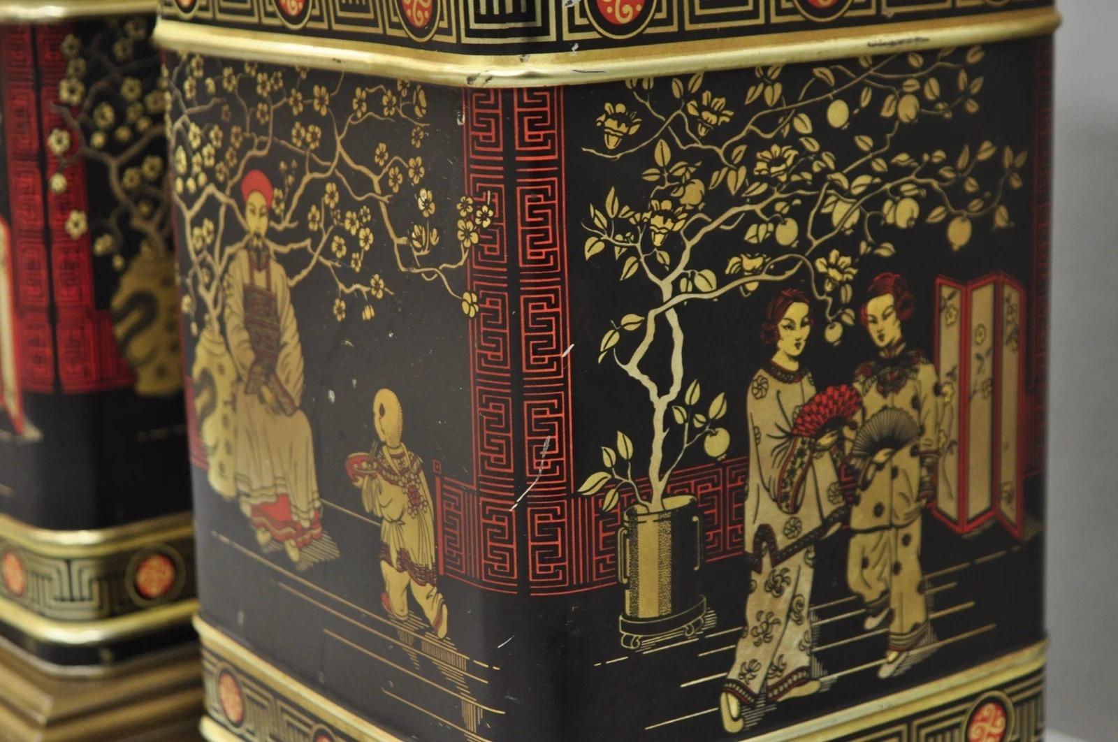 Lámparas de sobremesa inglesas cuadradas de metal Tole de la Chinoiserie de la vendimia - un par en venta 1