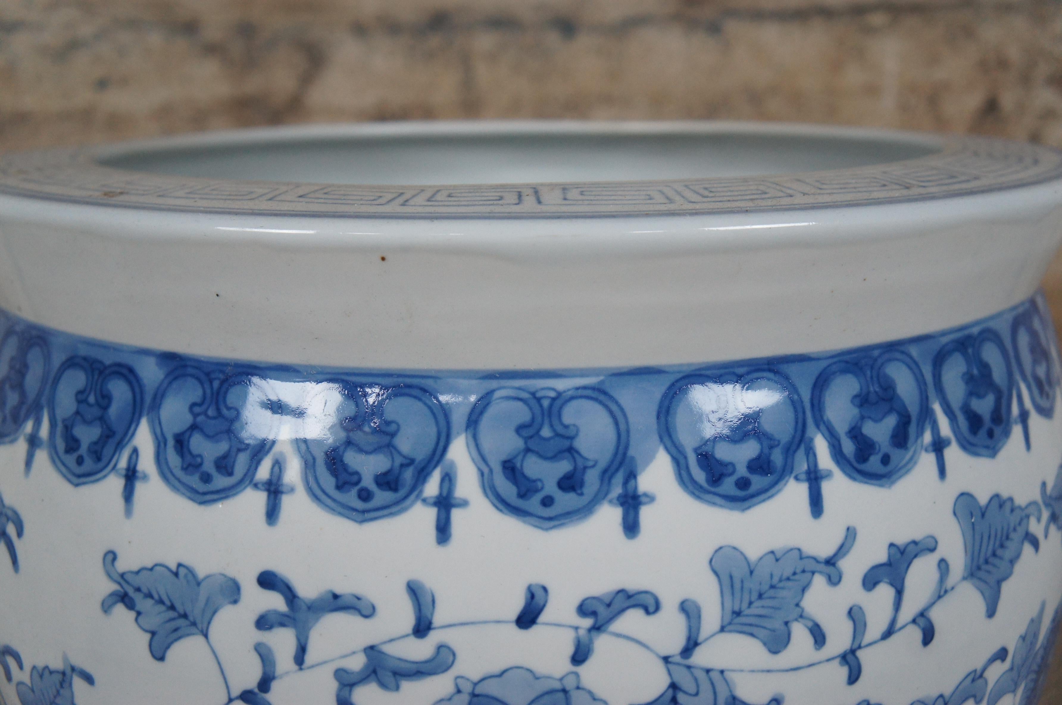 Vintage Chinse Ceramic Blue & White Fish Bowl Planter Floral Chinoiserie Pot For Sale 2