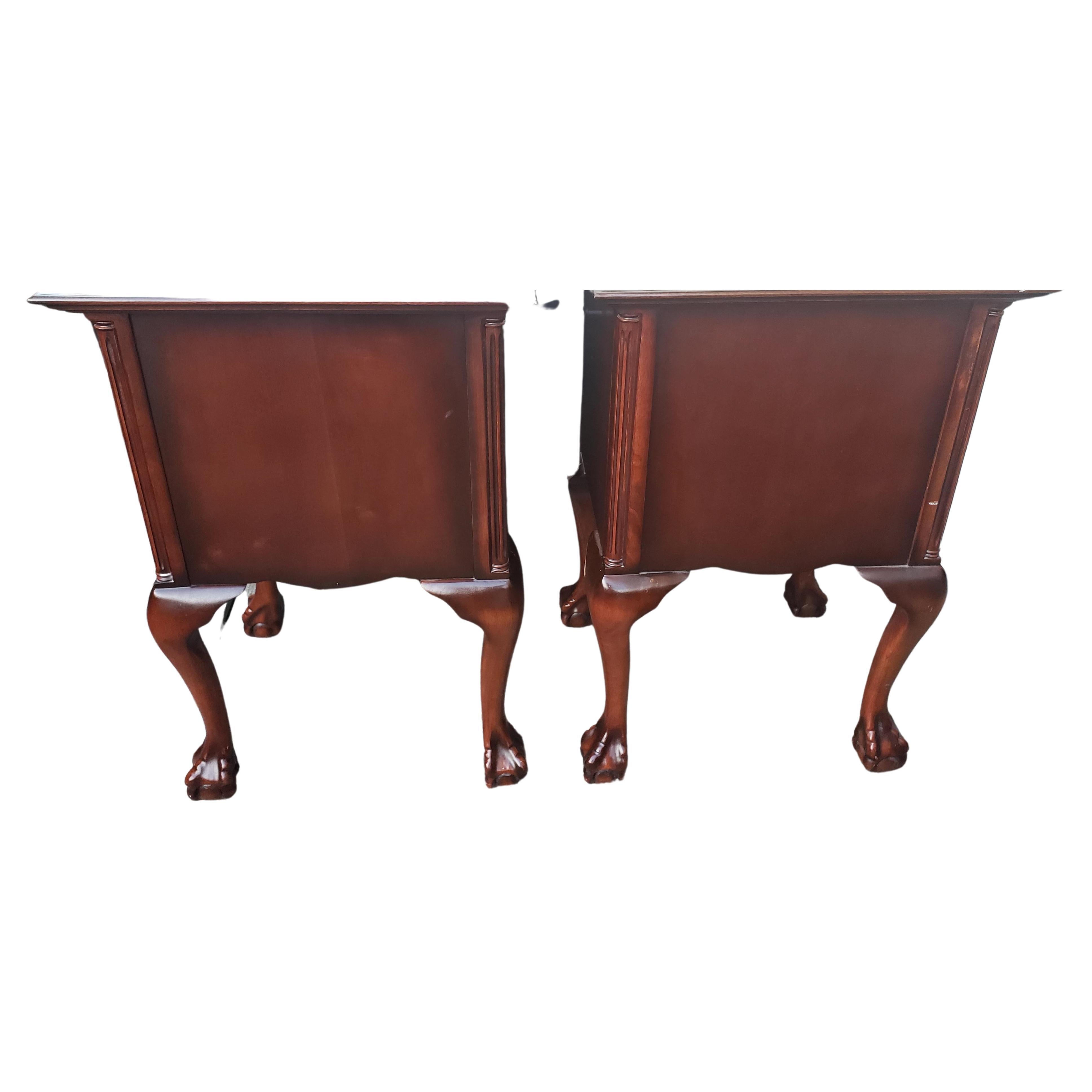 Vintage Chippendale Mahogany Side Tables Nightstands, a Pair 6