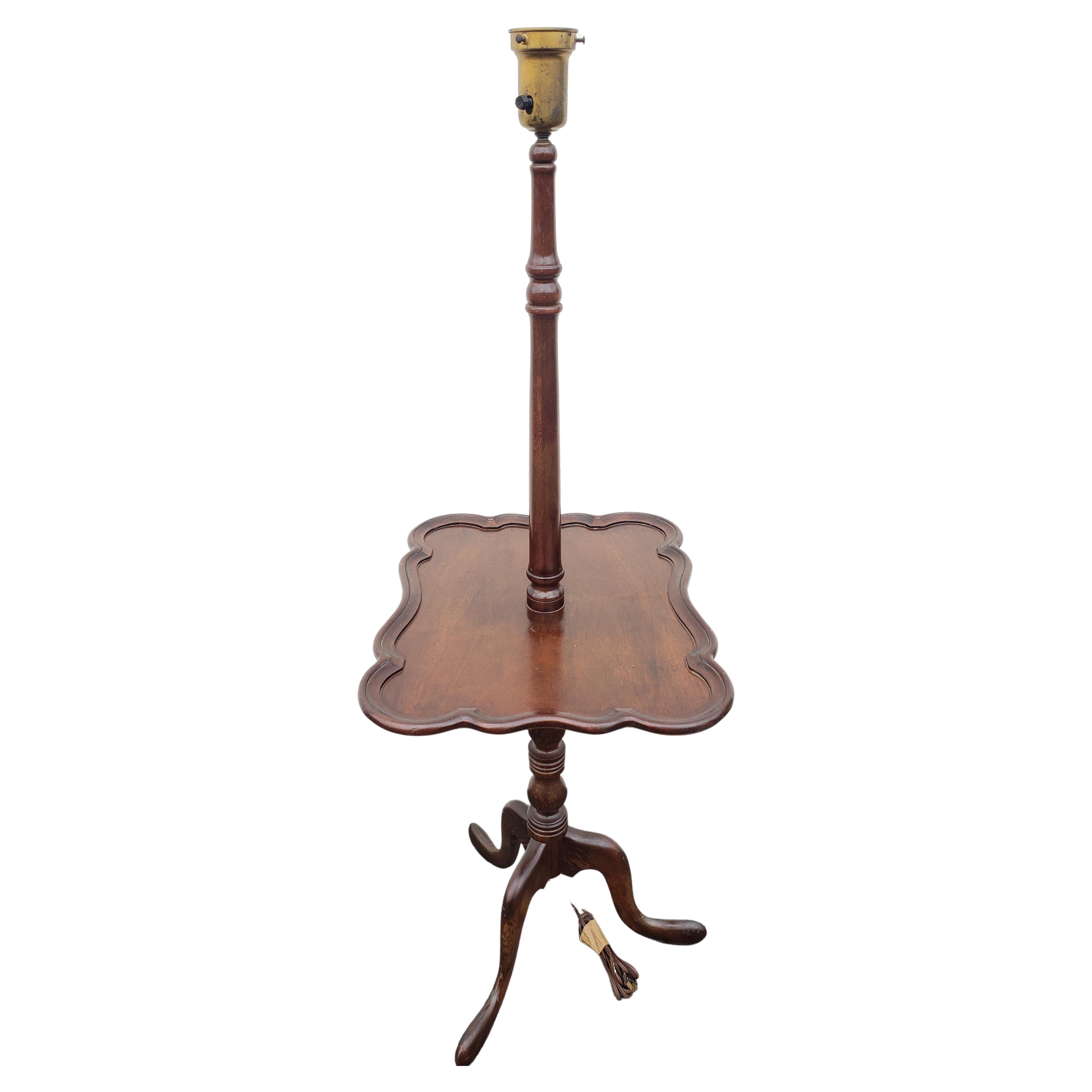 Vintage Chippendale Mahogany Torchiere Floor Lamp Table, Circa 1940s In Good Condition In Germantown, MD