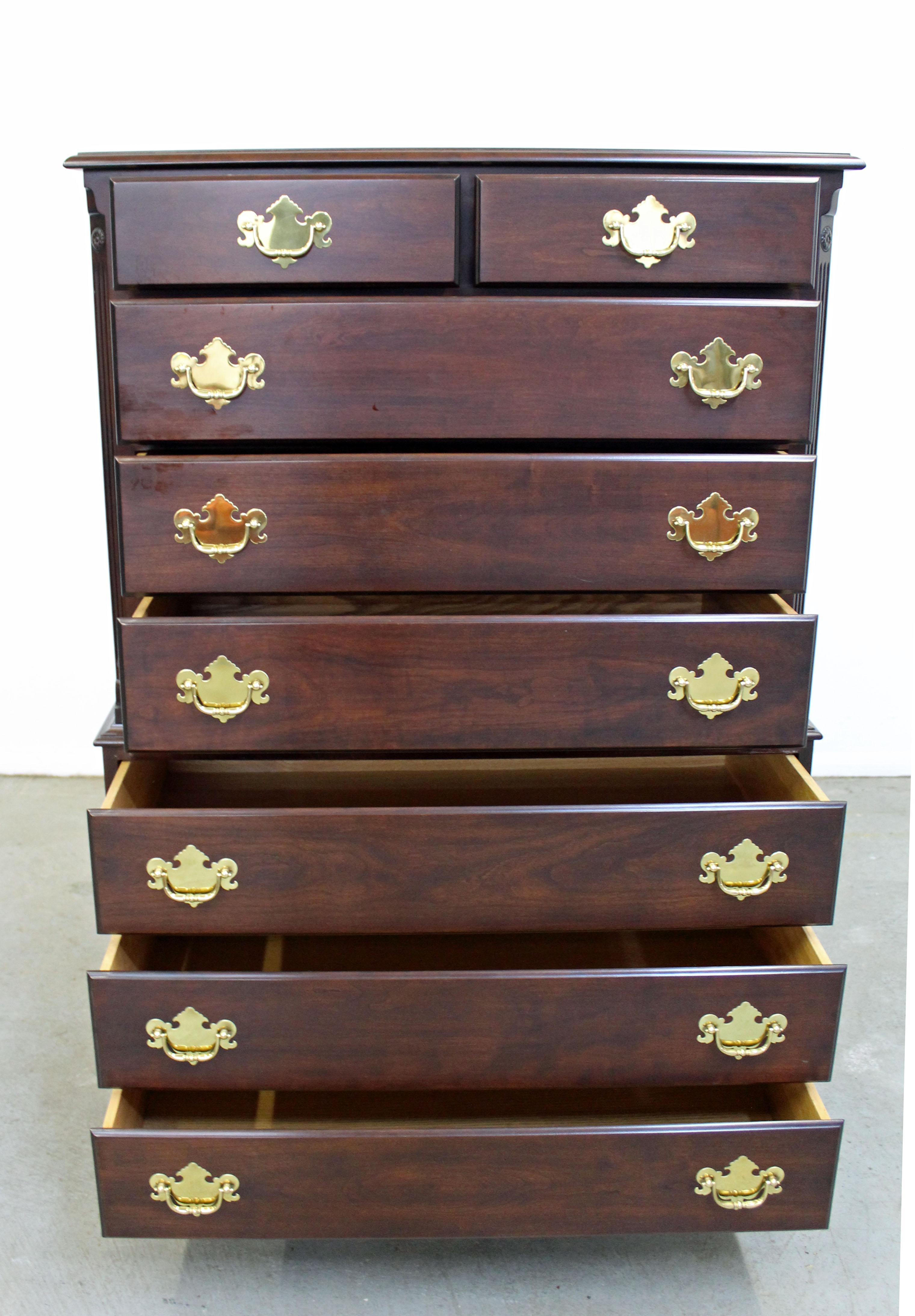 Vintage Chippendale Statton Old Town Cherry Dresser In Good Condition In Wilmington, DE