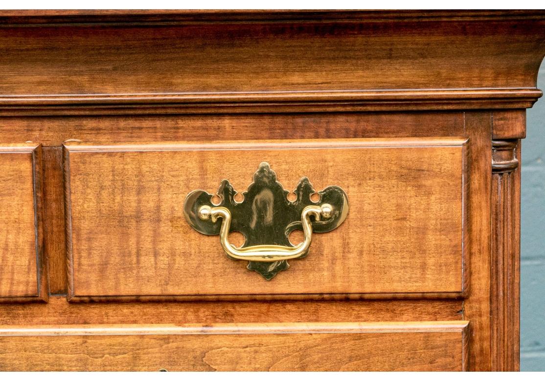 Cassettiera graduata in stile Chippendale vintage in vendita 4