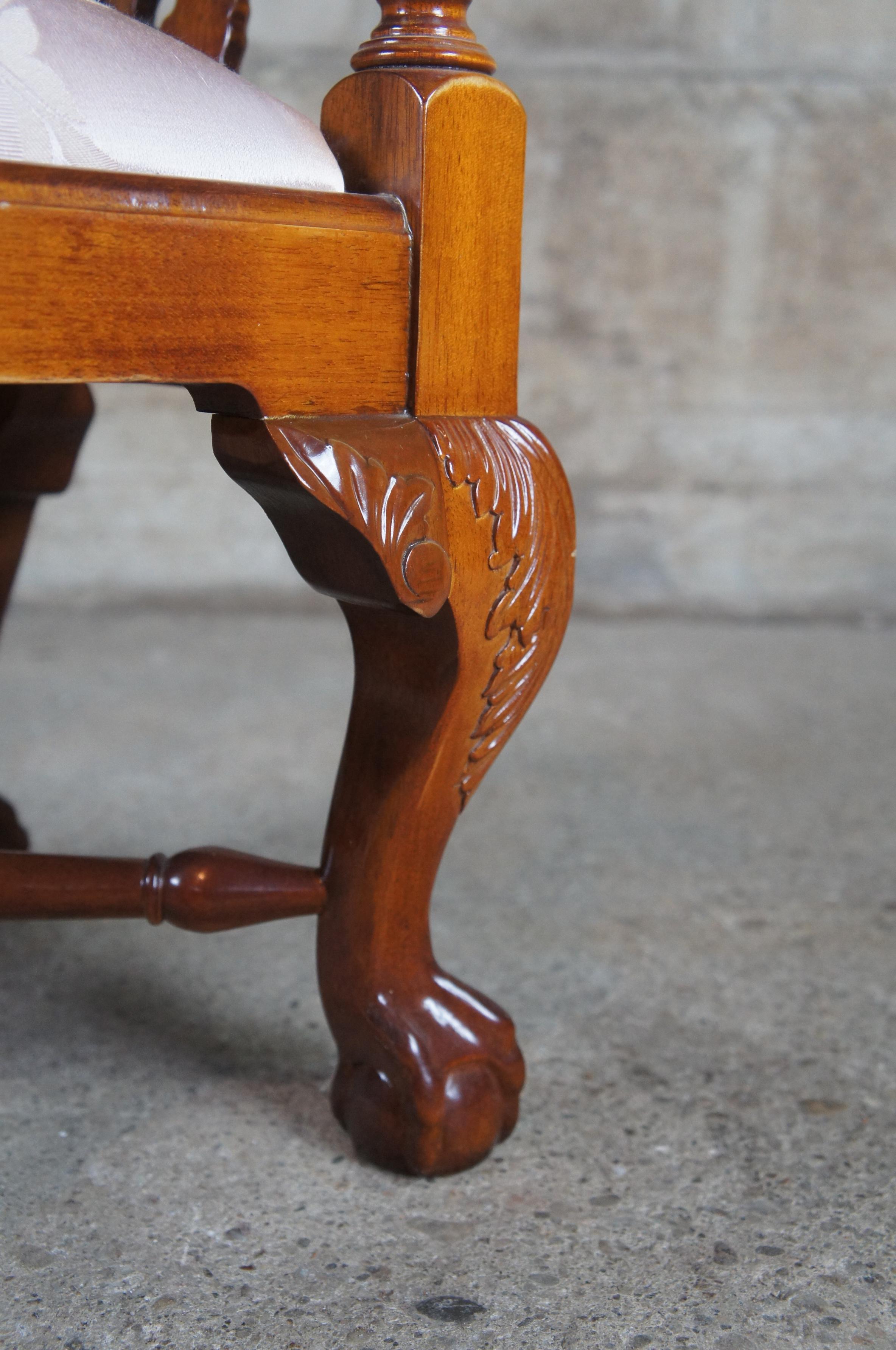 Vintage Chippendale Style Mahogany Childs Doll Corner Accent Chair Ball & Claw In Good Condition In Dayton, OH