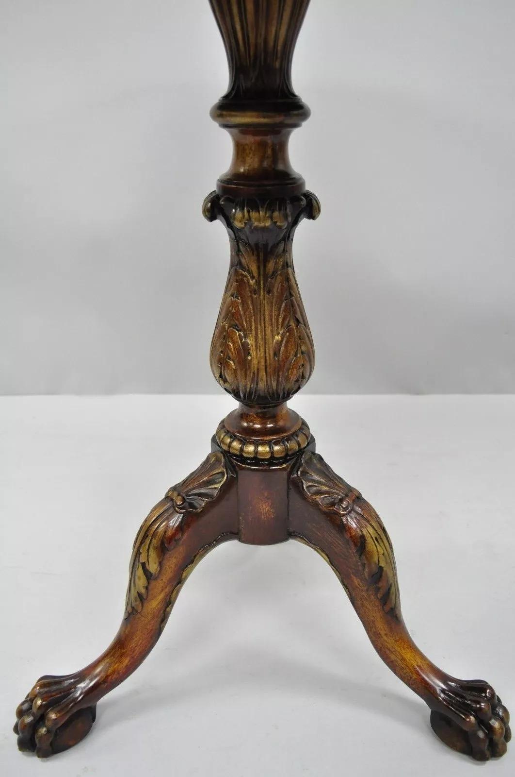 Table à thé vintage de style Chippendale en acajou avec plateau inclinable Ball and Claw en vente 3