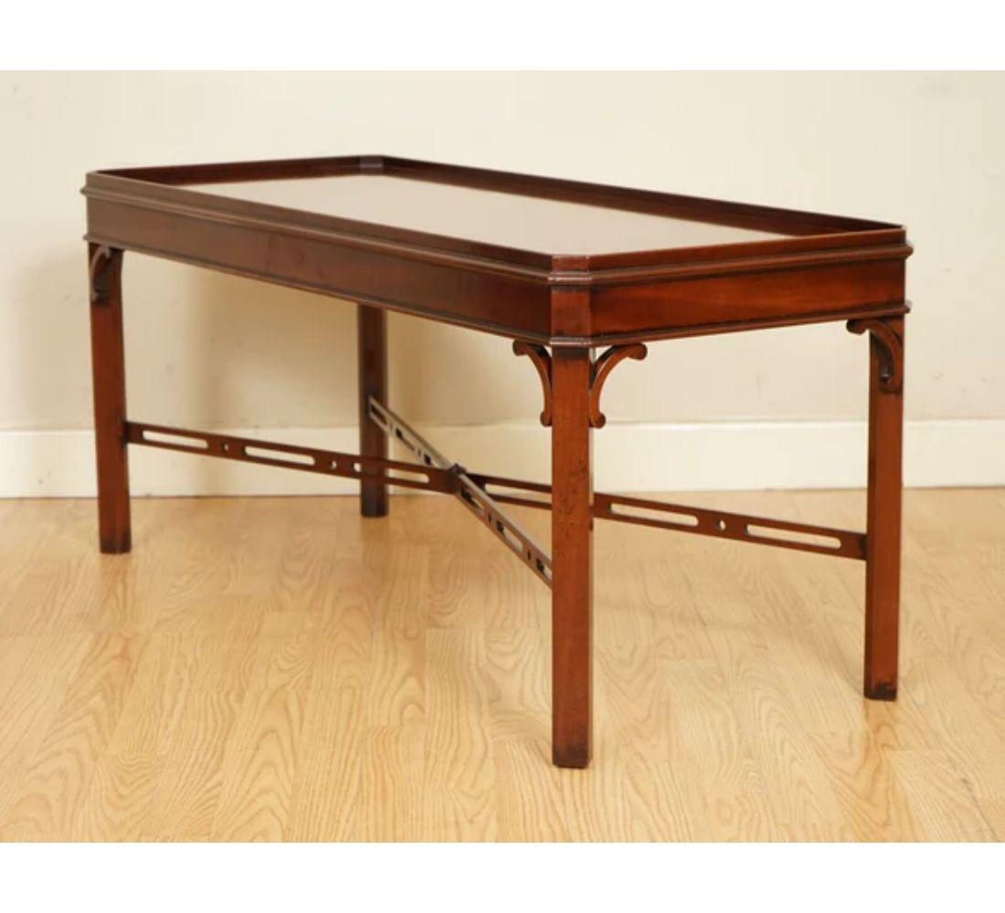 Vintage Chippendale Style Solid Coffee Table, Early 20th Century For Sale 1