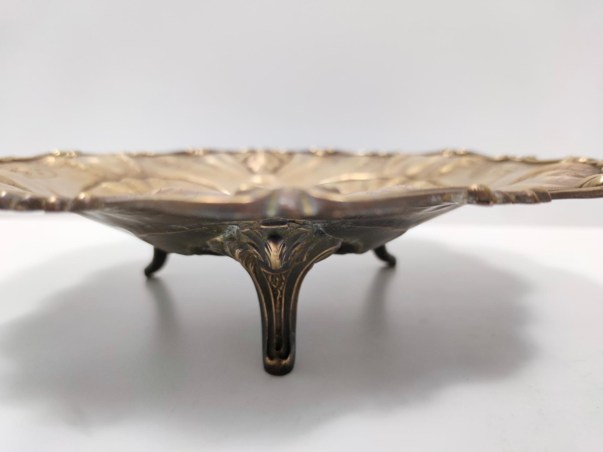 Mid-20th Century Vintage Chiseled and Embossed Cast Bronze Centerpiece / Bowl, Italy For Sale