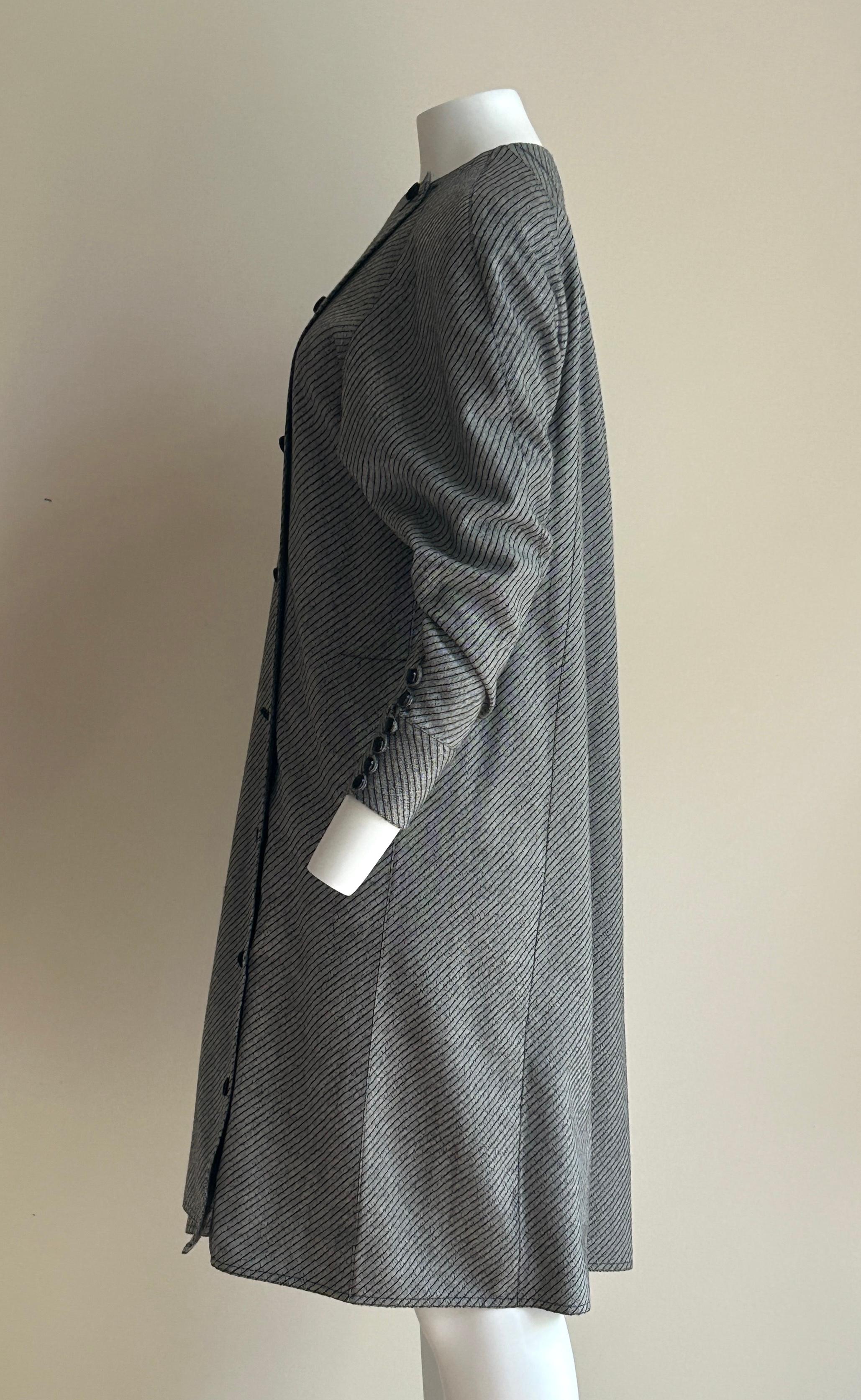 Vintage Chloe 1980s Grigio Lana Cappotto Asimmetrico Abito Avant Garde in vendita 1