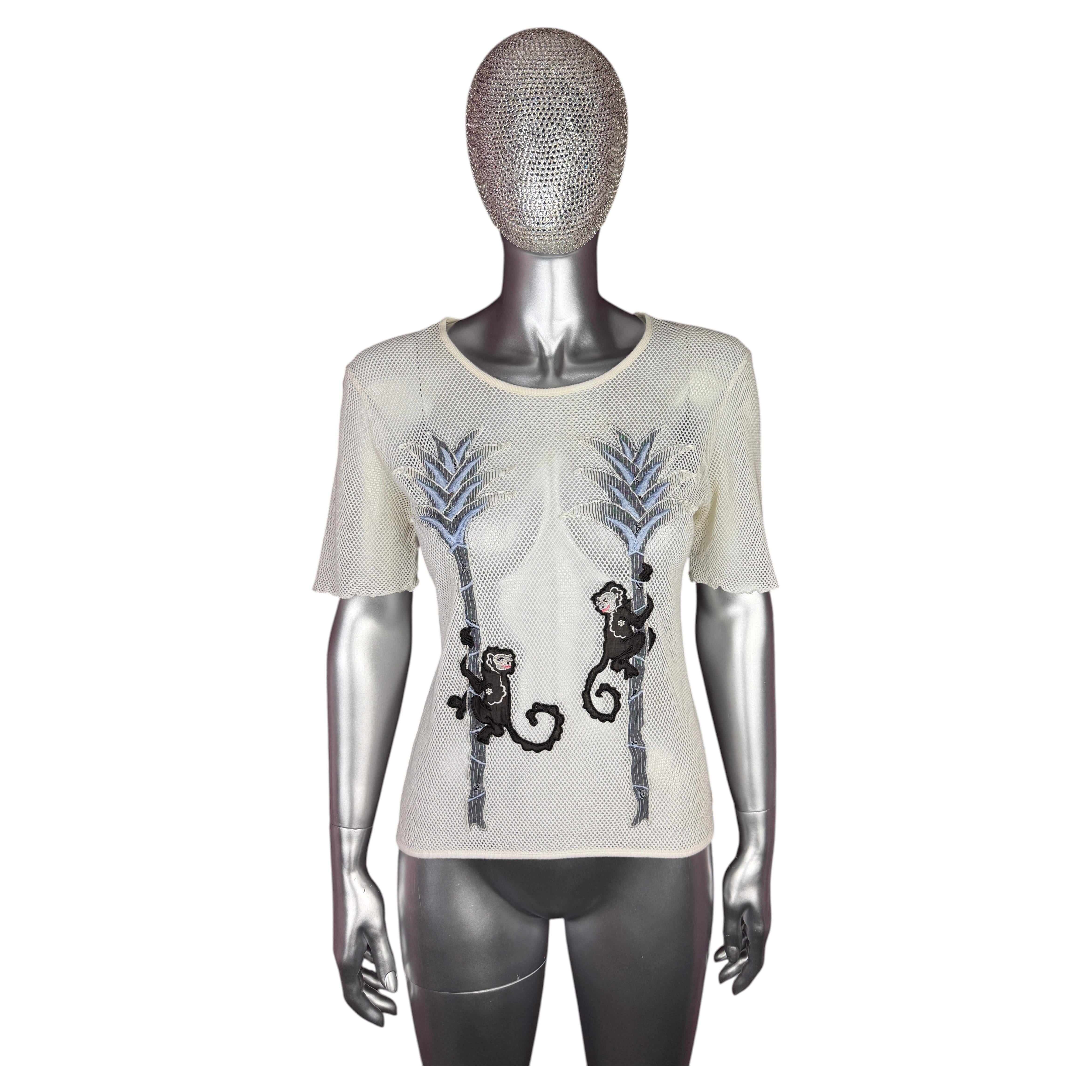 Top de malla con diseño de mono y palmera de la colección Vintage de Chloé, diseñada por Phoebe Philo, desfilada en la pasarela de primavera de 2002