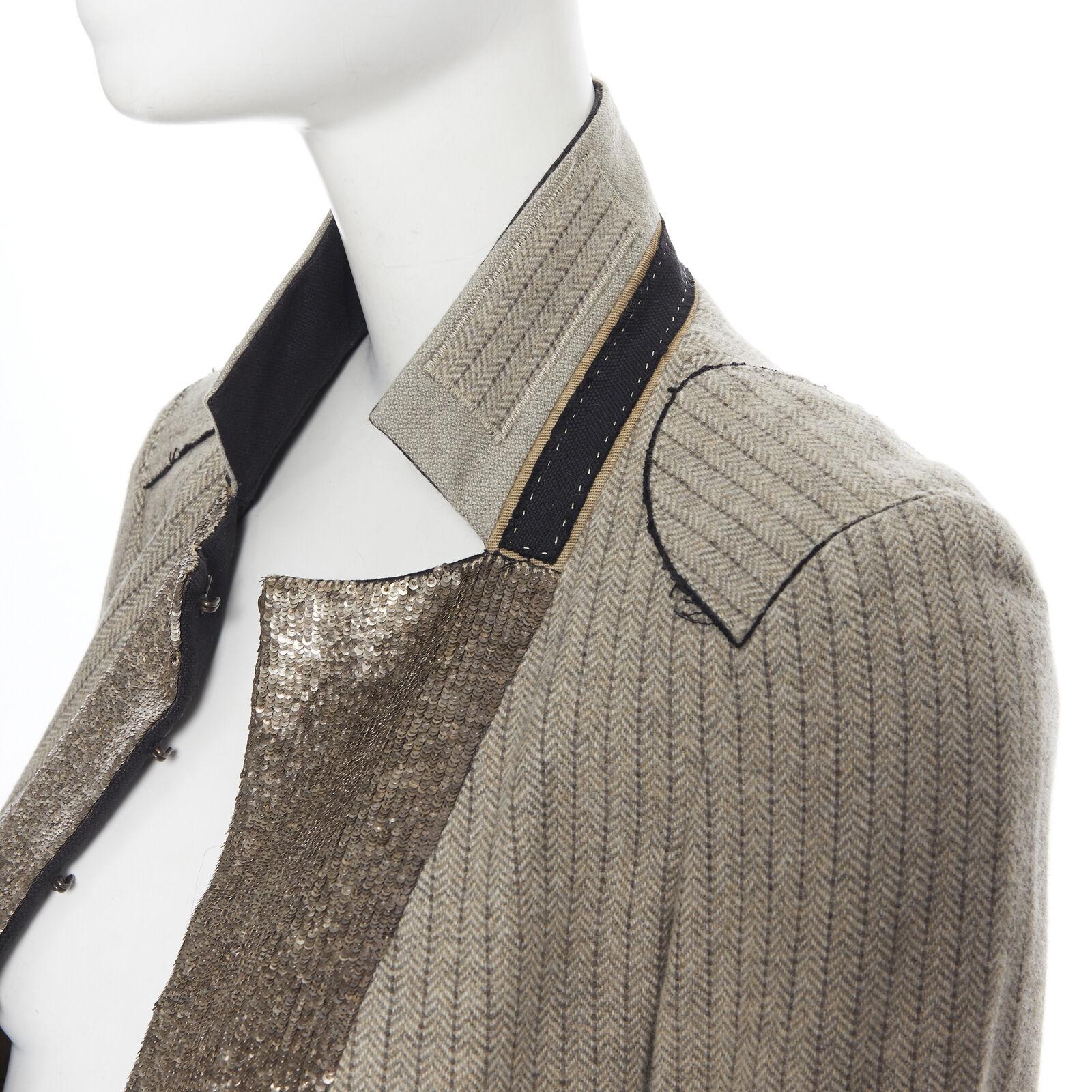 vintage CHLOE grey wool herringbone sequins collar cropped military jacket Fr34
Reference: SNKO/A00017
Brand: Chloe
Material: Wool
Color: Brown
Pattern: Striped
Closure: Hook & Eye
Extra Details: Herringbone striped wool pattern. Copper tone sequins