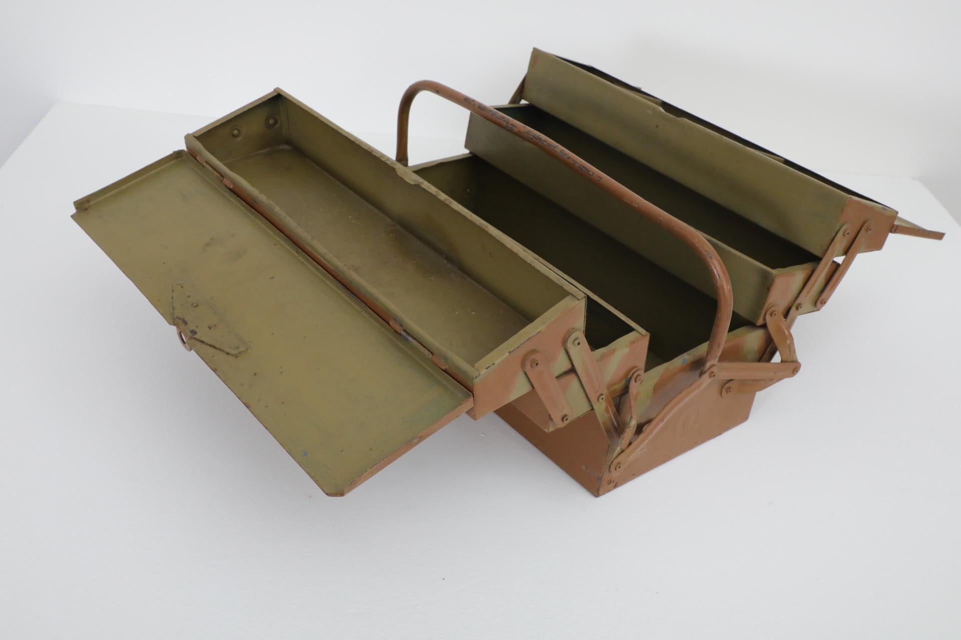 Vintage Chocolate Brown Metal Tool or Tackle Box For Sale 3