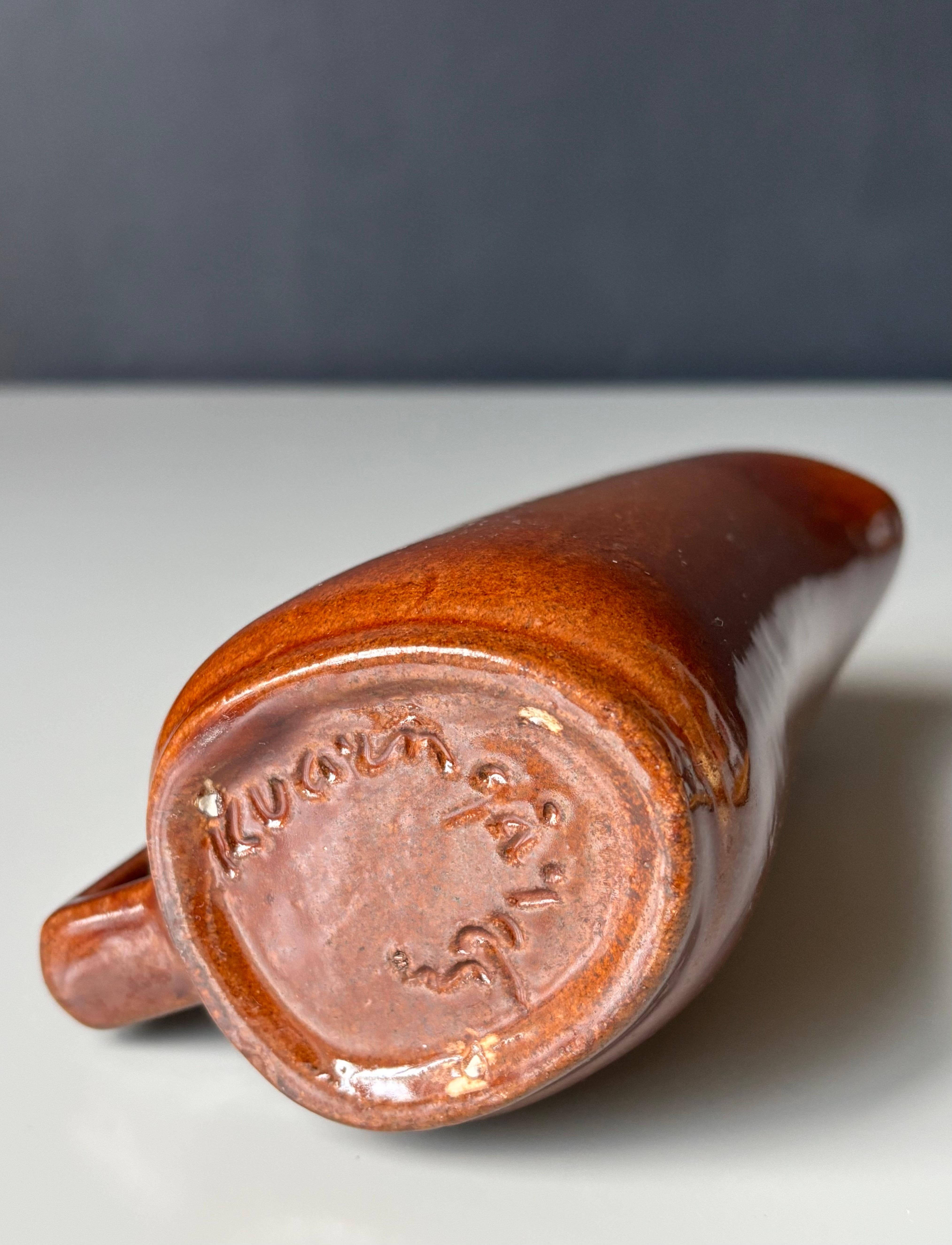 Schokoladenbraune Krugvase, 1960er Jahre im Angebot 1