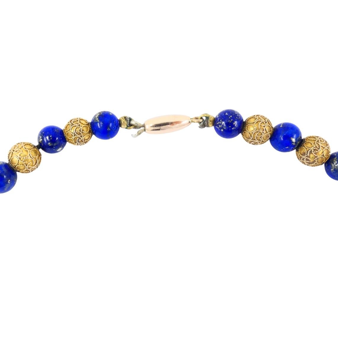 Perlina Collana girocollo vintage in oro 14k con perline di Lapislazzuli in vendita