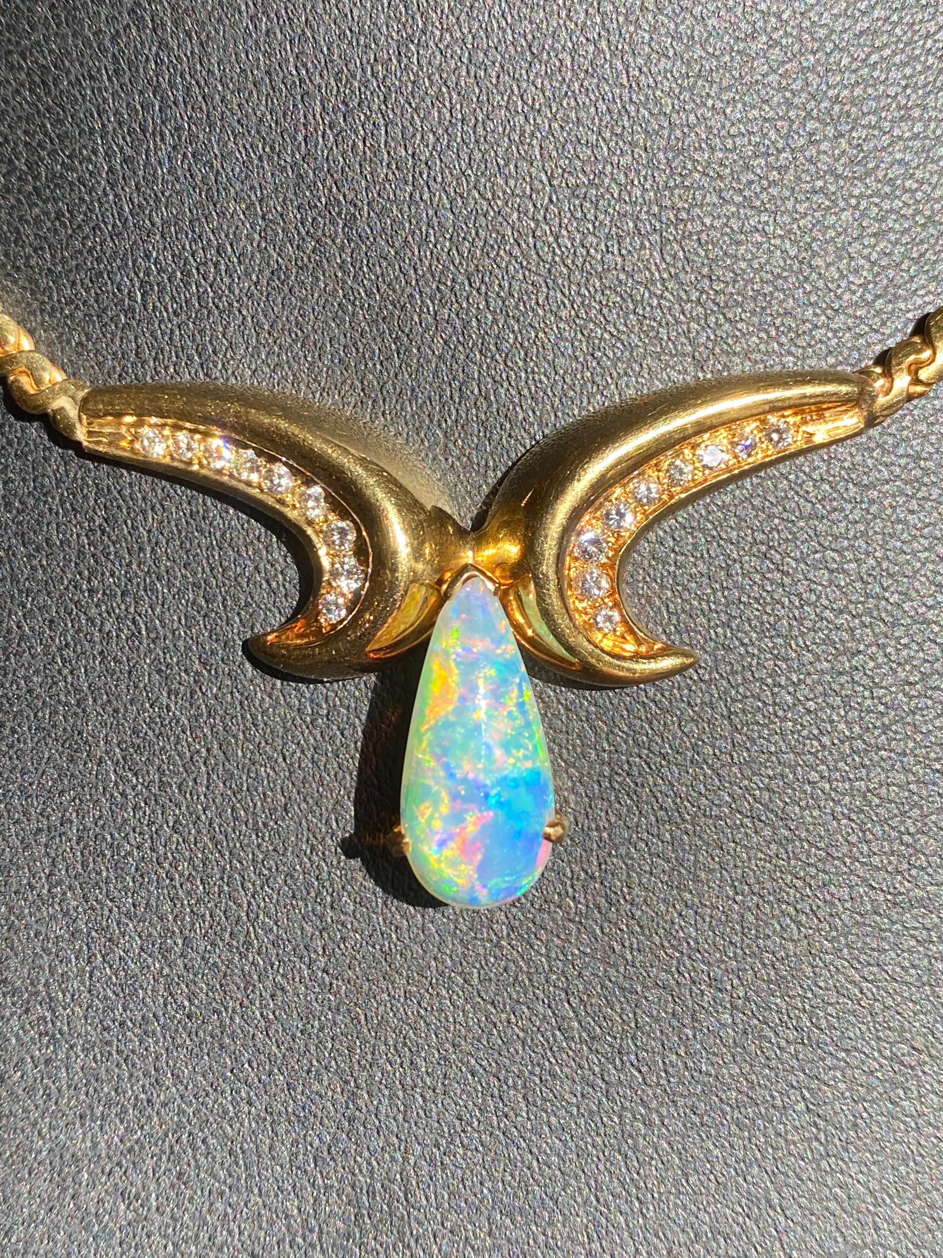 Vintage Choker Opal and Diamond Necklace in 18 Karat Italian Gold 1