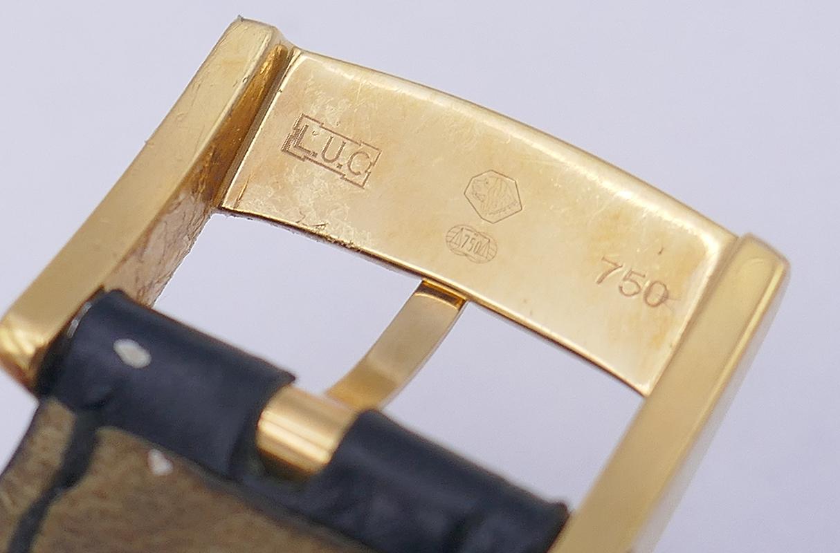 Chopard Montre-bracelet vintage en or jaune 18 carats avec bracelet en cuir, L.U.C., Estate Jewelry en vente 3