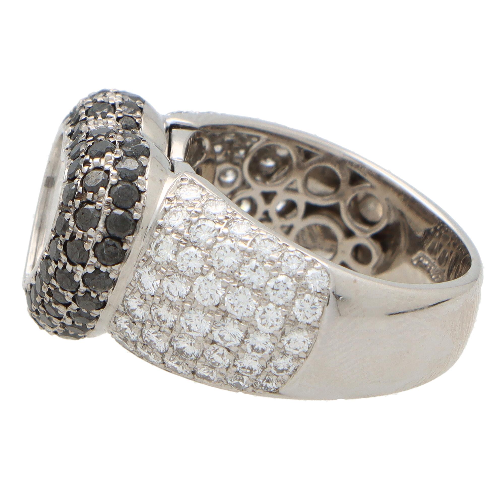 Modern Vintage Chopard Black and White Diamond 'Happy Diamonds' Cocktail Ring in Gold