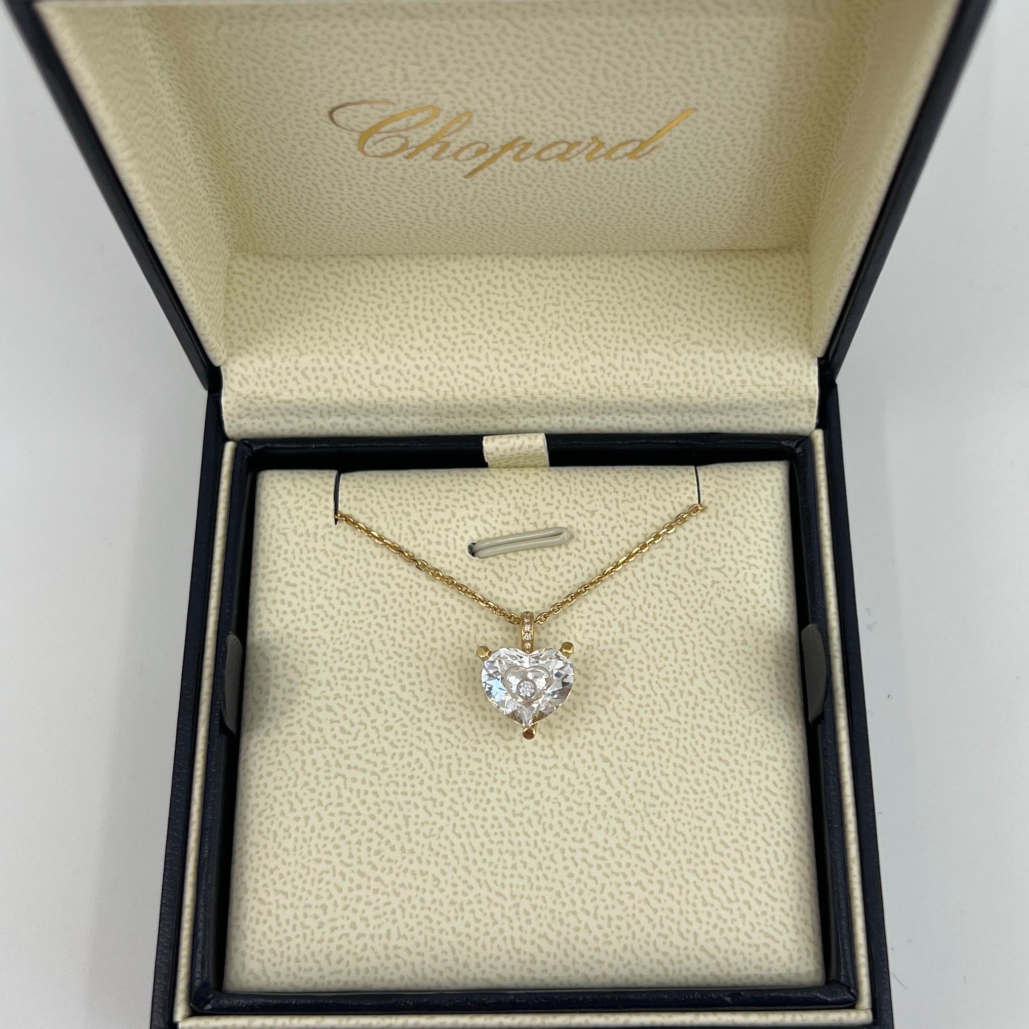Women's or Men's Vintage Chopard So Happy Diamonds Heart 18k Yellow Gold Pendant Necklace For Sale