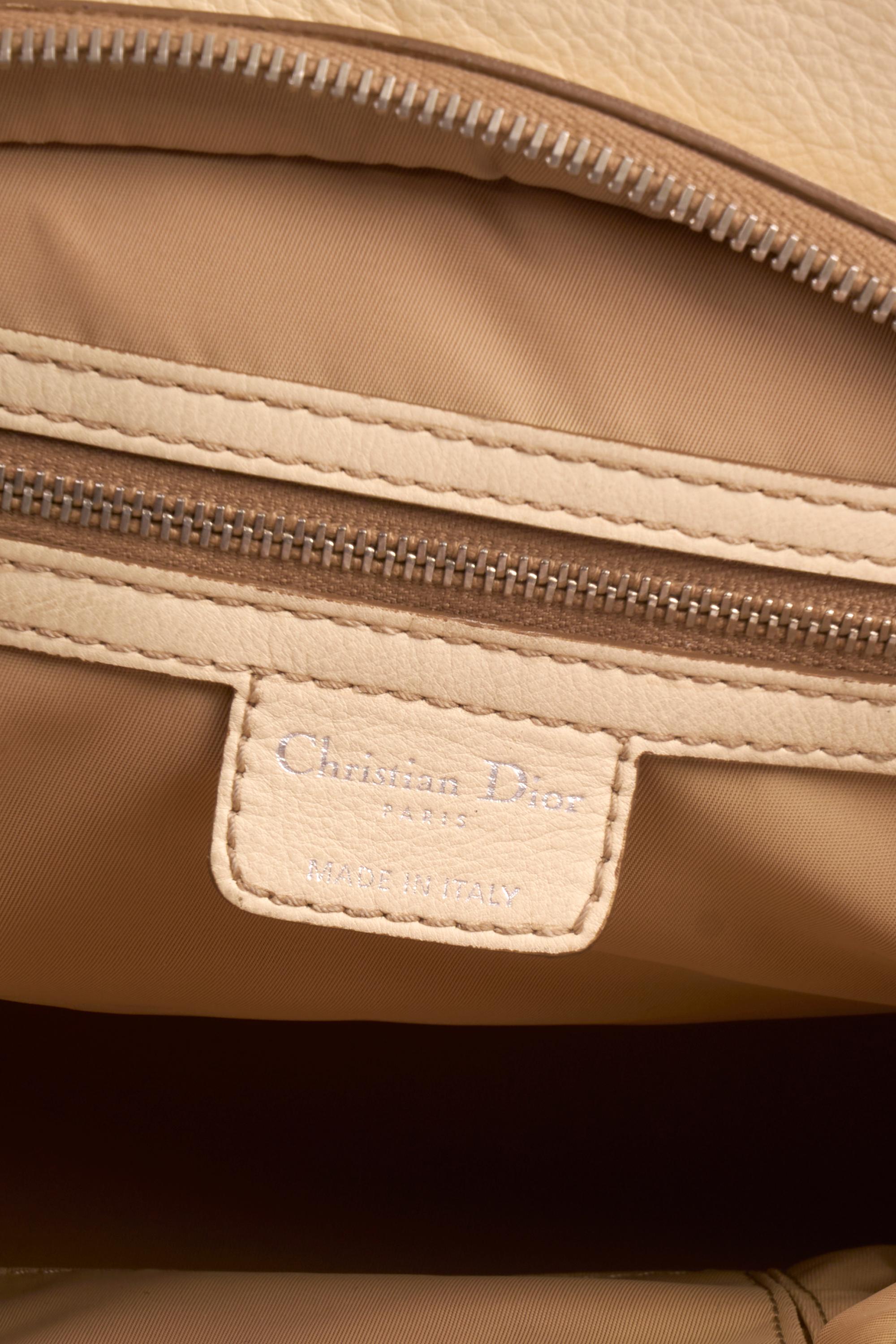 Bolso Trotter Vintage Christian Dior Años 2000 en venta 1