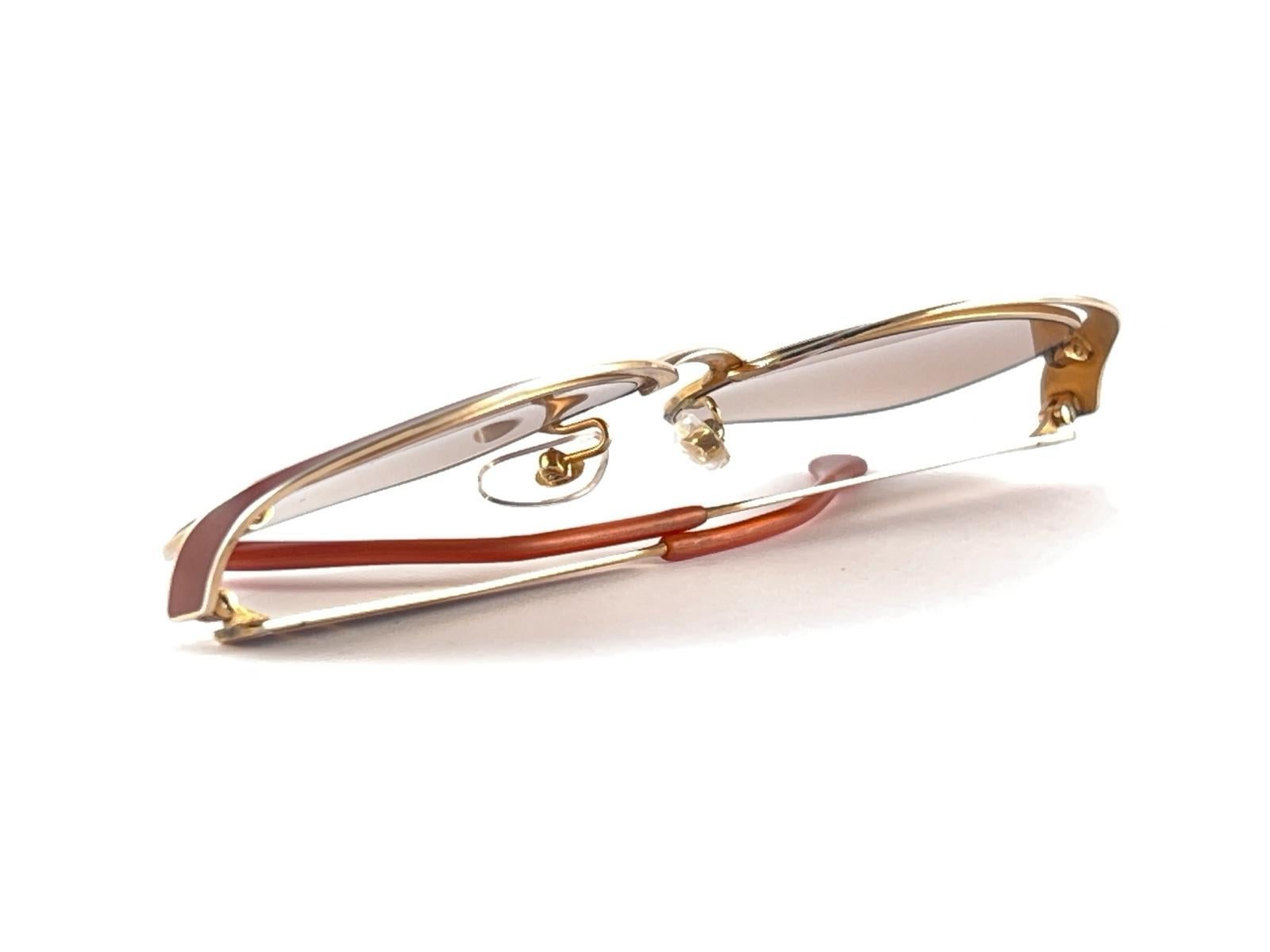 Lunettes de soleil vintage Christian Dior 2037 43 or et acajou 1970's Autriche en vente 10