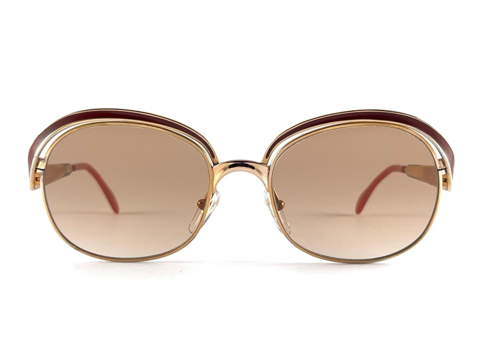 Lunettes de soleil vintage Christian Dior 2037 43 or et acajou 1970's Autriche Neuf - En vente à Baleares, Baleares