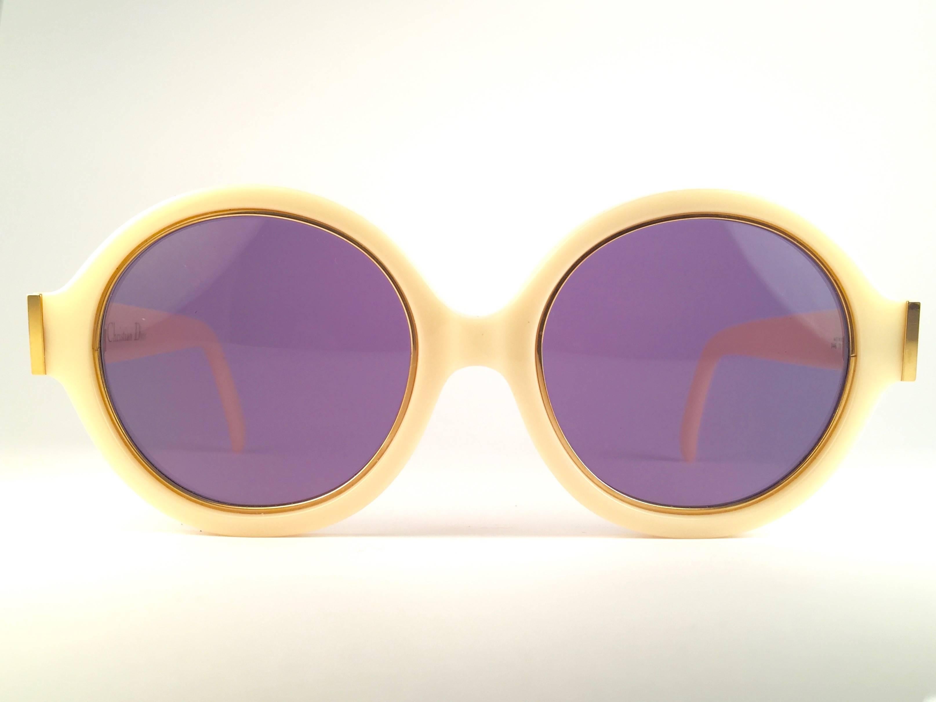Vintage Christian Dior 2446 70 Beige runde Optyl-Sonnenbrille für Damen oder Herren im Angebot