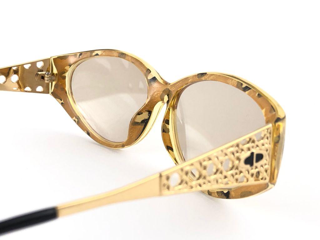 Vintage Christian Dior 2592 Amber & Gold Marbled Sunglasses 1980's Austria In Excellent Condition In Baleares, Baleares