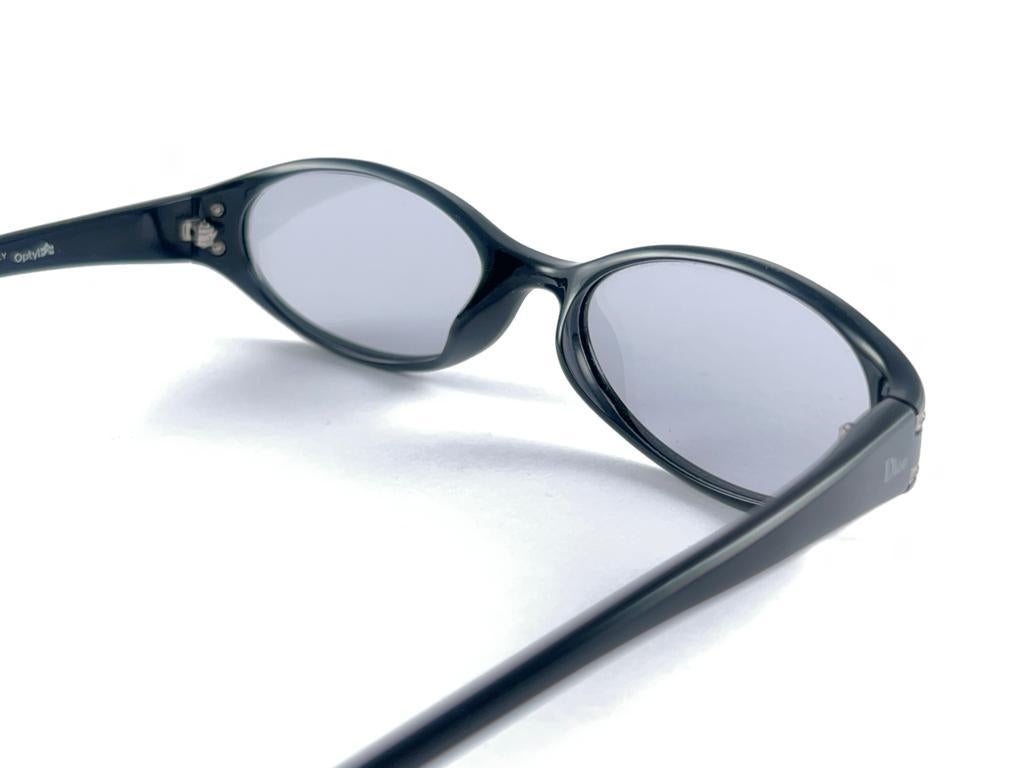 Vintage Christian Dior 3073 Black Oval Sleek Frame 2000'S Sunglasses Austria Y2K For Sale 9