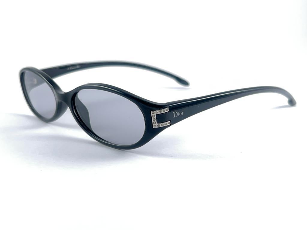 Vintage Christian Dior 3073 Black Oval Sleek Frame 2000'S Sunglasses Austria Y2K For Sale 3